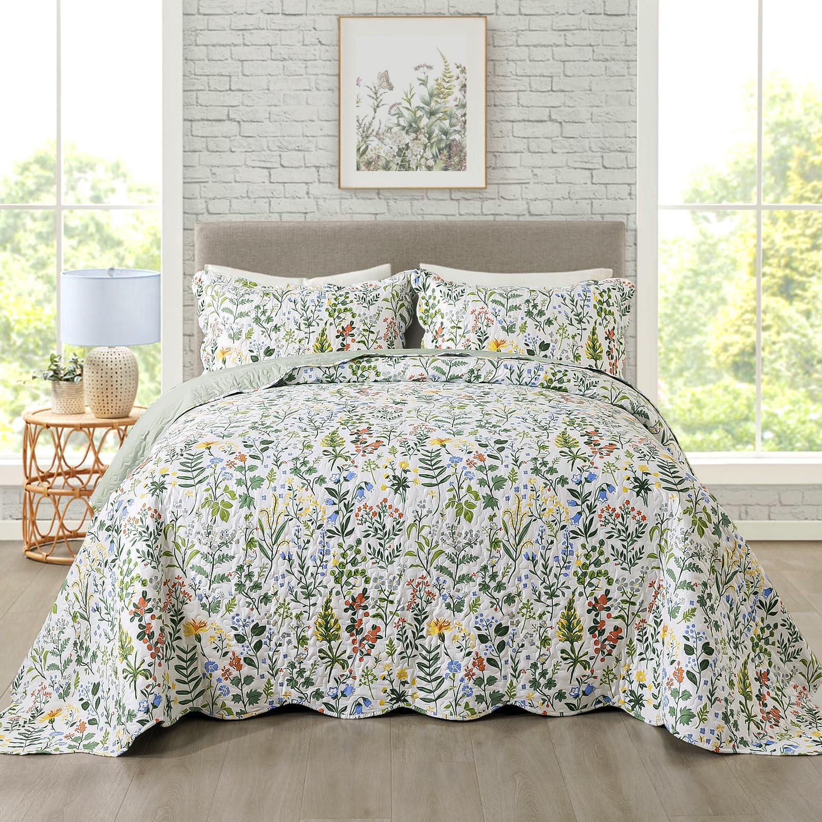 Amazon.com: HNNSI Floral Bohemian Quilt Comforter Sets Queen Size 3 ...