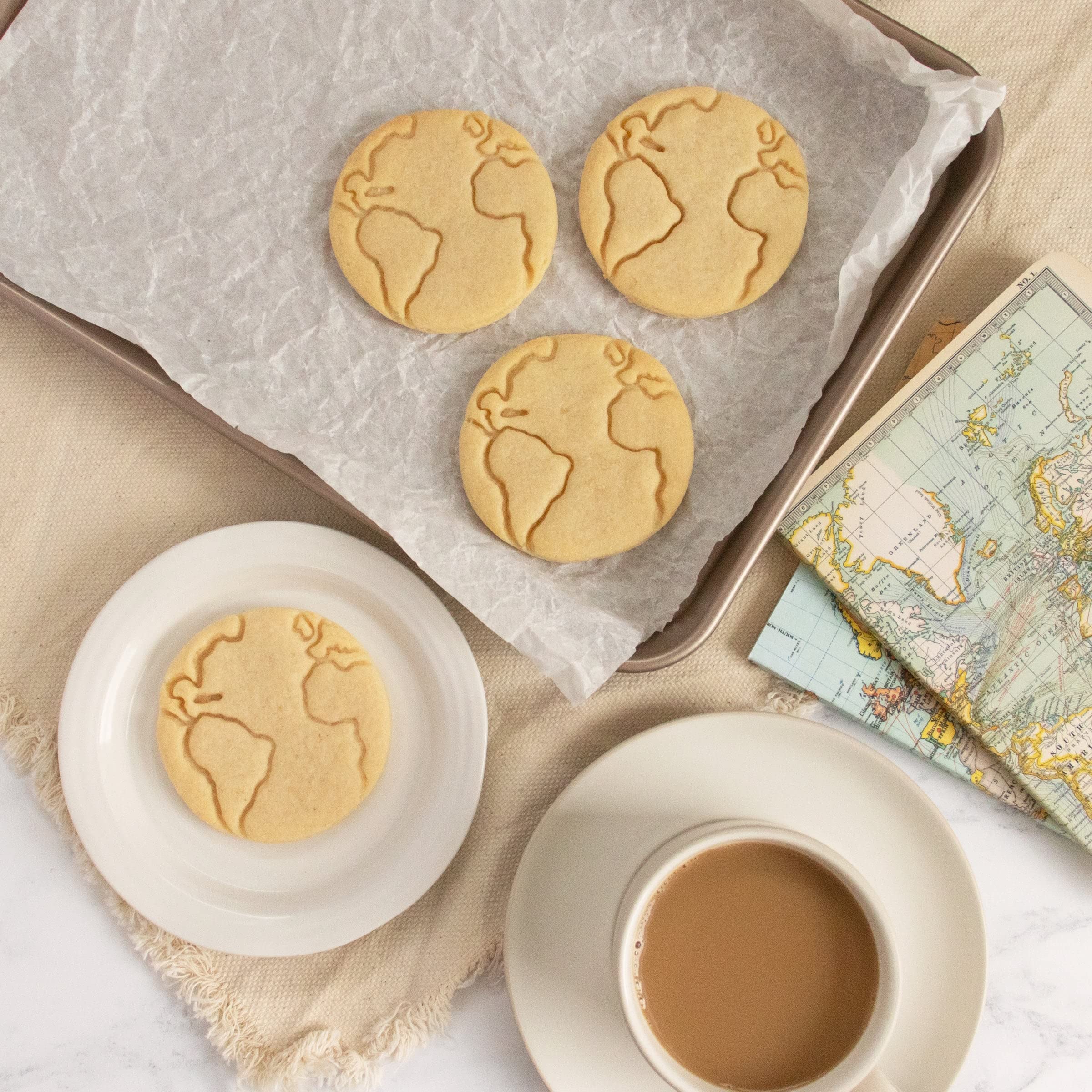 Amazon | BAKERLOGY 地球 クッキー型｜焼き菓子やクラフトに使える繊細