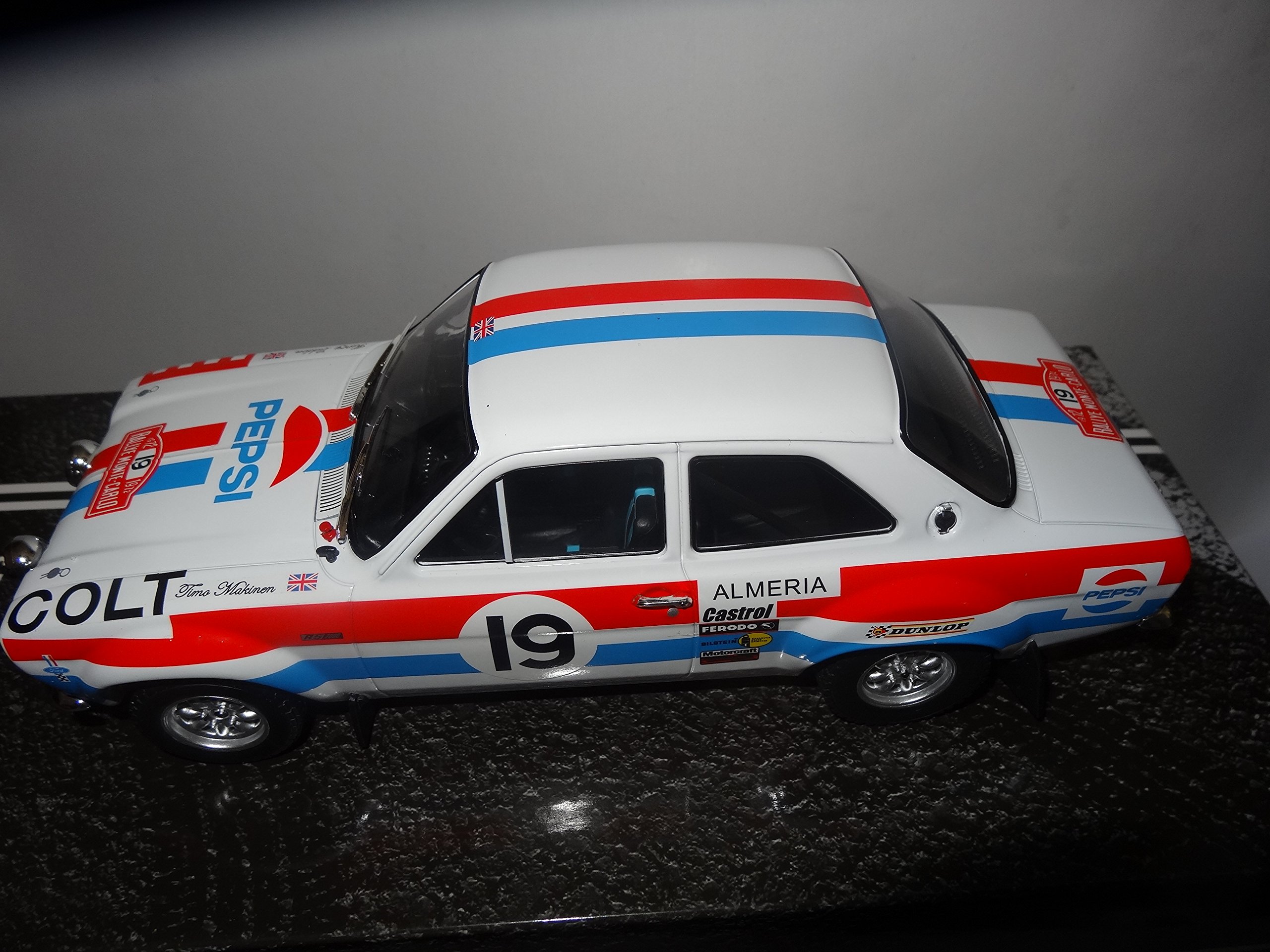 Triple9 1/18 Scale diecast - T9-1800131 Ford Escort MK1 Rally