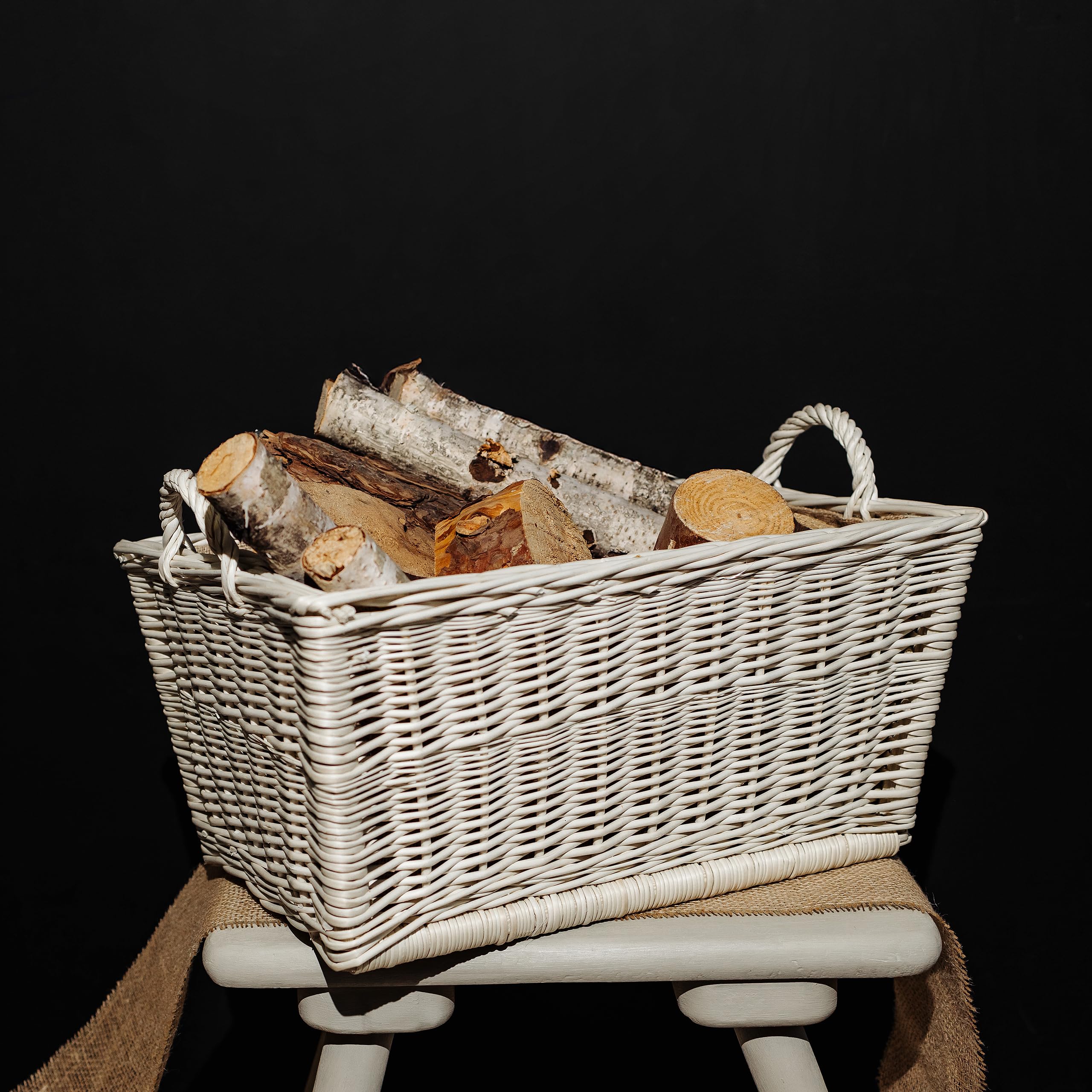 Creative Home Cesta de Mimbre Blanca para Almacenar Leña 47x33x30cm | Tela de Yute | Asas | Rectangular Grande | Tejida a Mano Duradera Interior | Sauce Grueso Natural | Multiuso