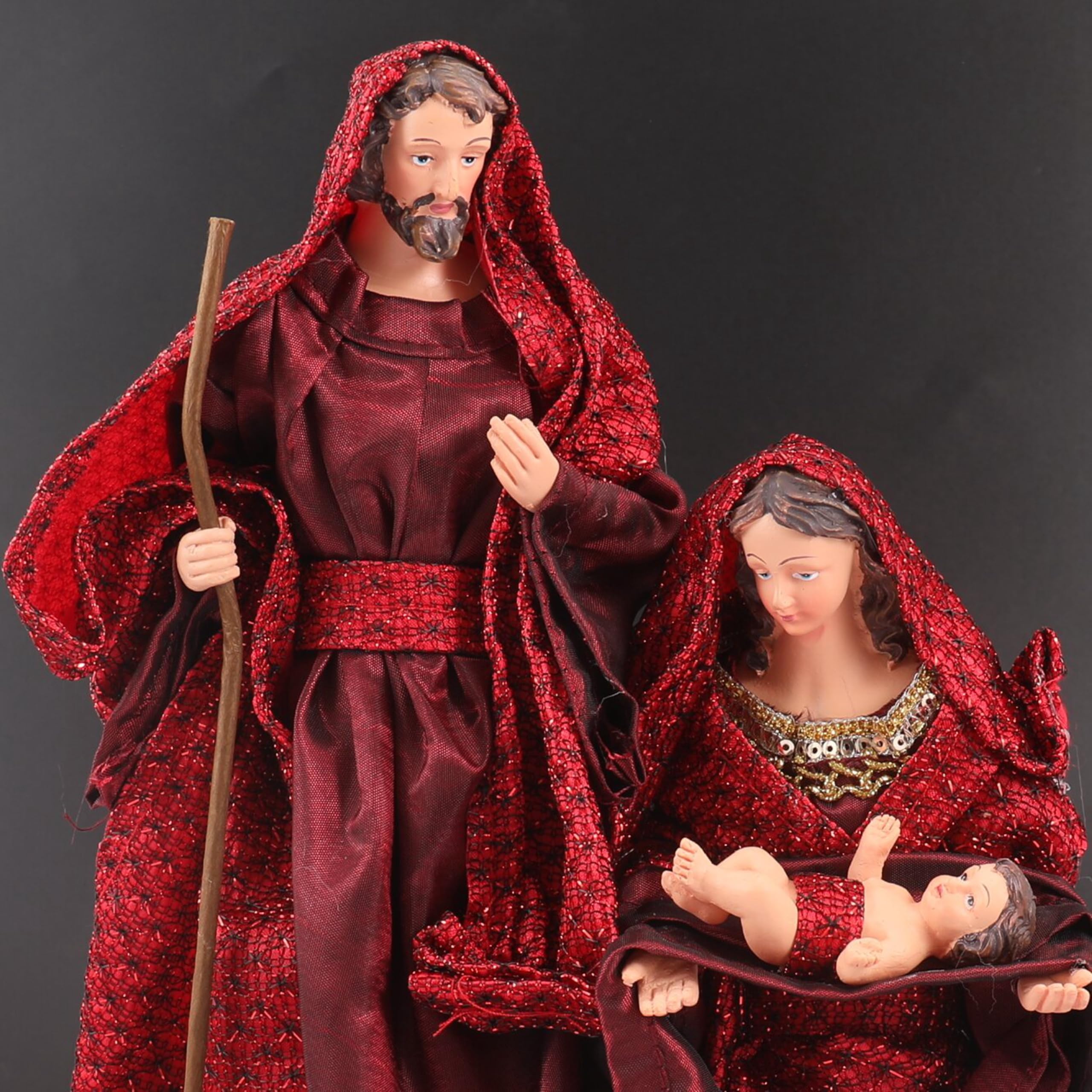 Nazareth Store Ensemble de crèche rouge en tissu résine coton vêtements sainte famille trois personnes ornements