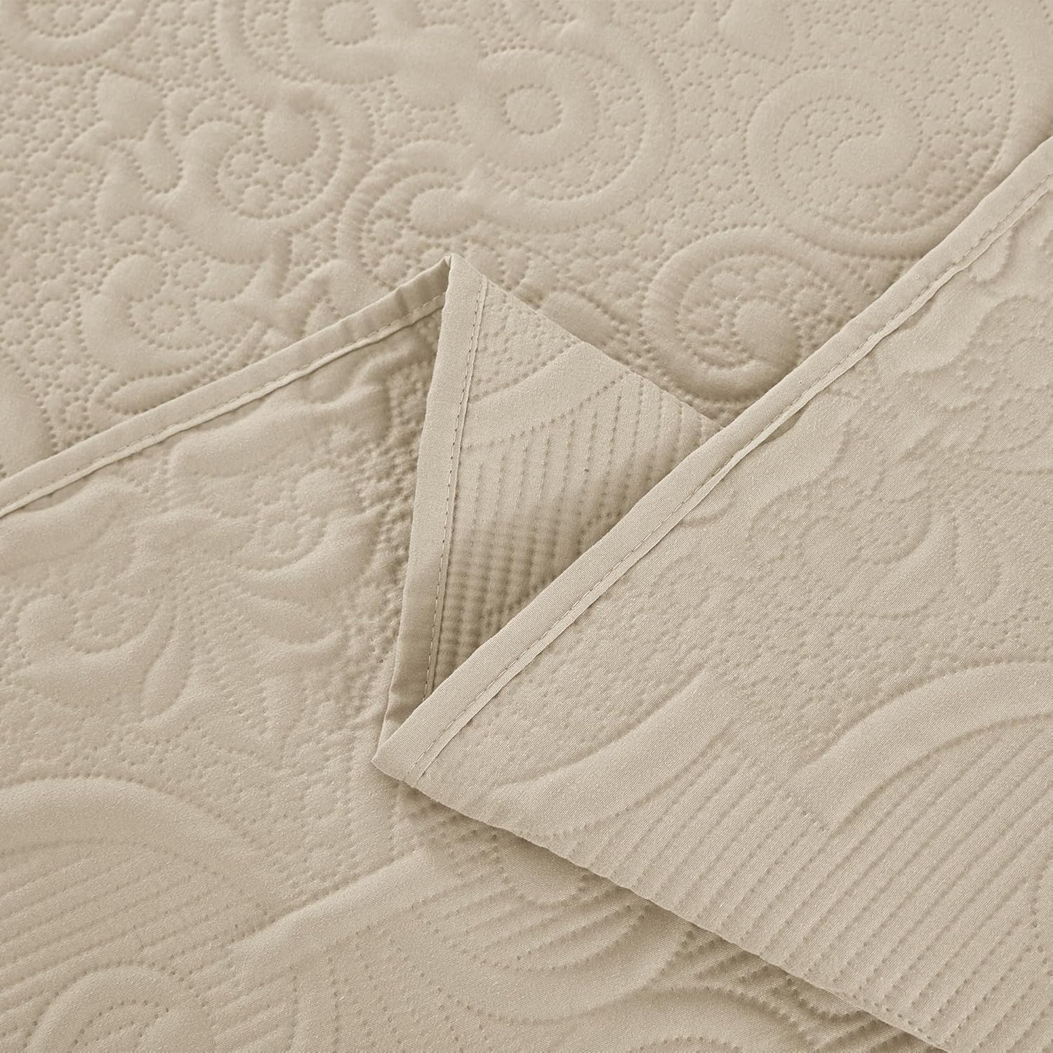 CHIXIN Quilt King Size - Damask Paisley Bedspread Coverlet Set - Classic & Gorgeous Style Bedding Cover, Ultrasonic Quilting, Reversible, Lightweight, 4 Piece, Taupe