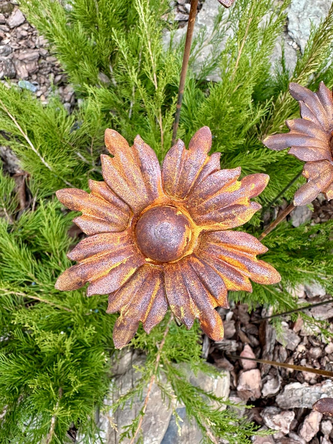 Metal Garden Decor, Rusty Flowers Set of 6, Garden Stakes, Yard Art, Outdoor Decor, Rusty Metal Garden Decor