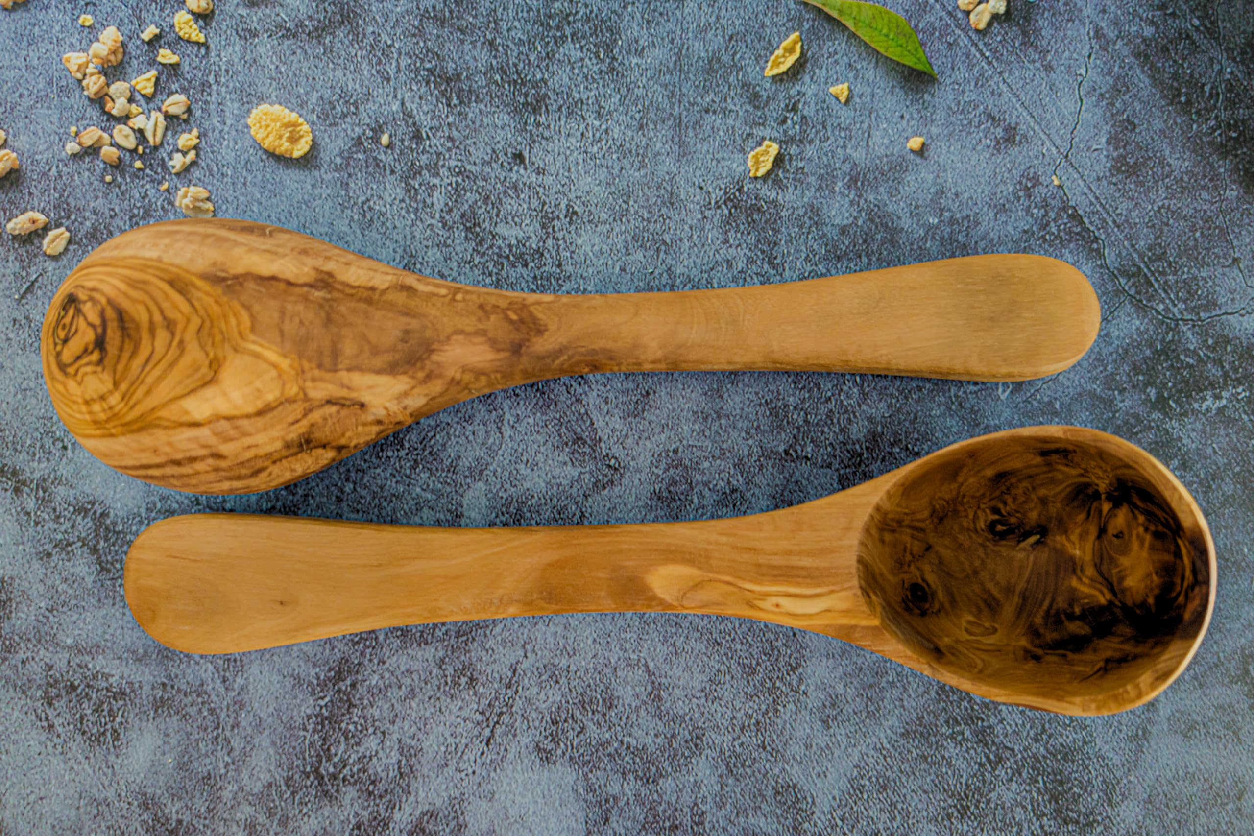 EMNA Lot de 2 louches en bois d'olivier - 25 cm de long - Louche à soupe - Louche à sauce - Cuillère de service - Ustensiles de cuisine pratiques - Hygiénique - Résistant à la chaleur - Durable