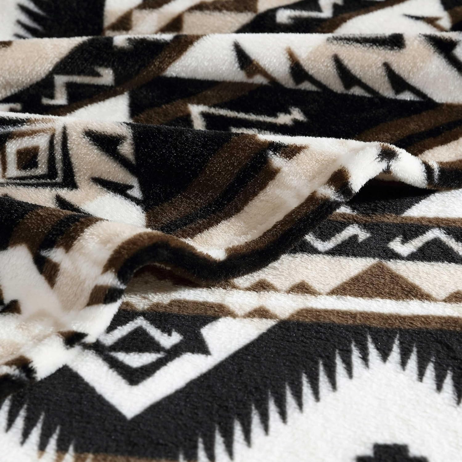 Wrangler - Blanket, Super Soft Plush Fleece Bedding, Yellowstone Inspired Throw Blanket for Couch or Bed (Jesse Brown, 50" x 60") - Image 3