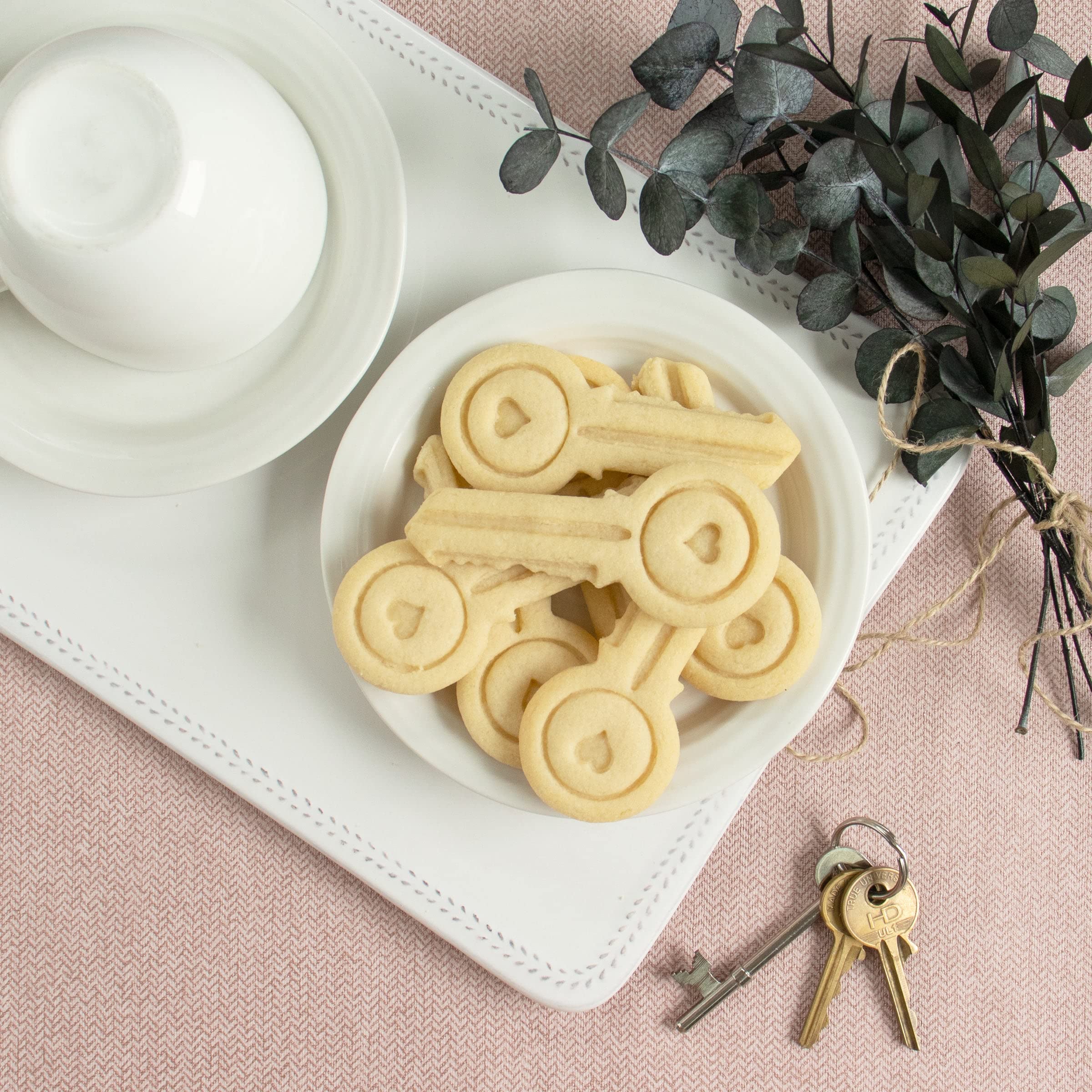 bakerlogy 4er Set Einweihungsparty Ausstechformen (Trautes Heim, Glück allein, Haustür, Hausschlüssel, Willkommen Matte), 4 Teil