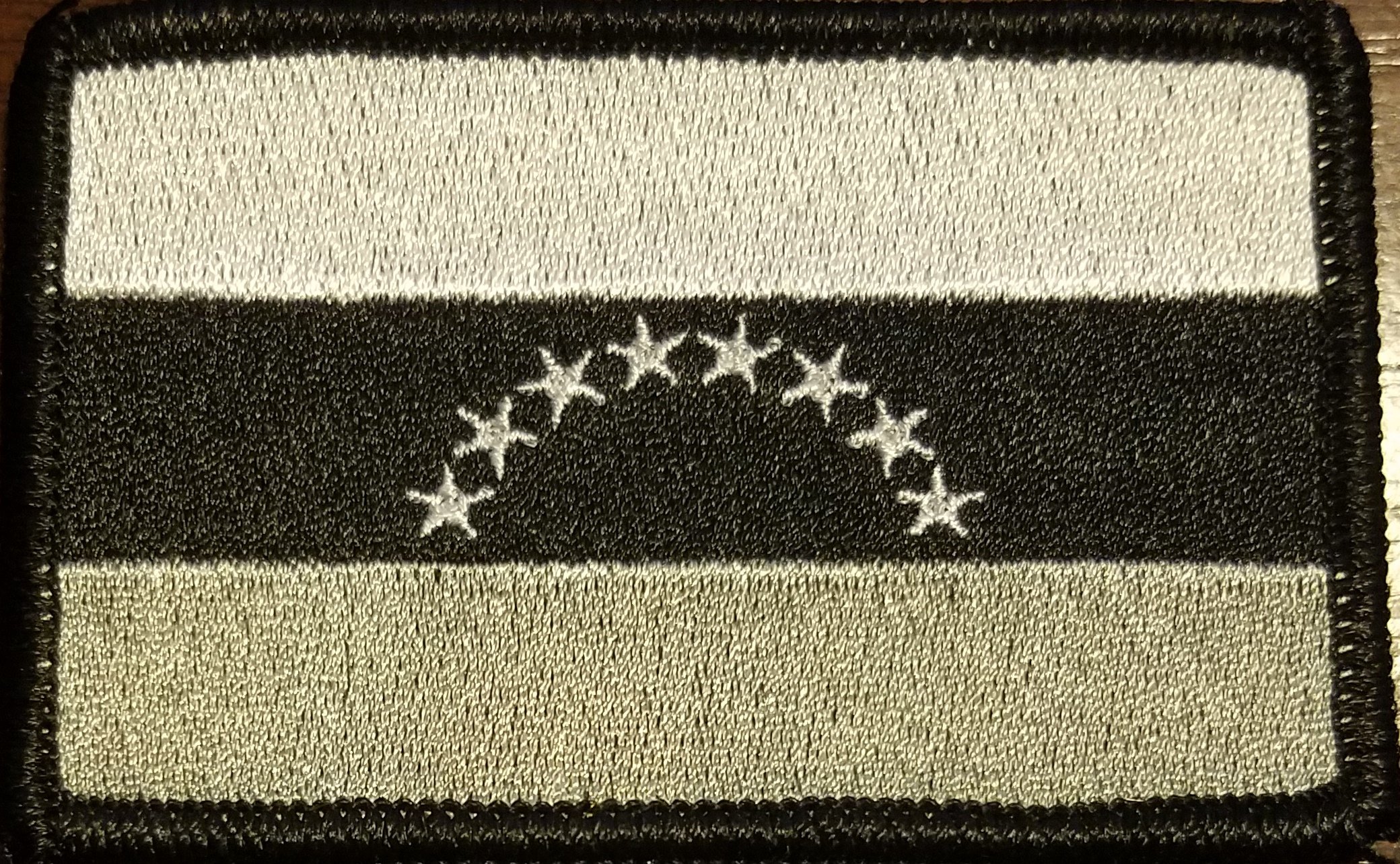 WLRAPSKY Venezuela Flag Iron-On Embroidered Patch Applique Tactical Morale Travel Patriotic Venezuelan Emblem White, Black & Gray Version Black Border
