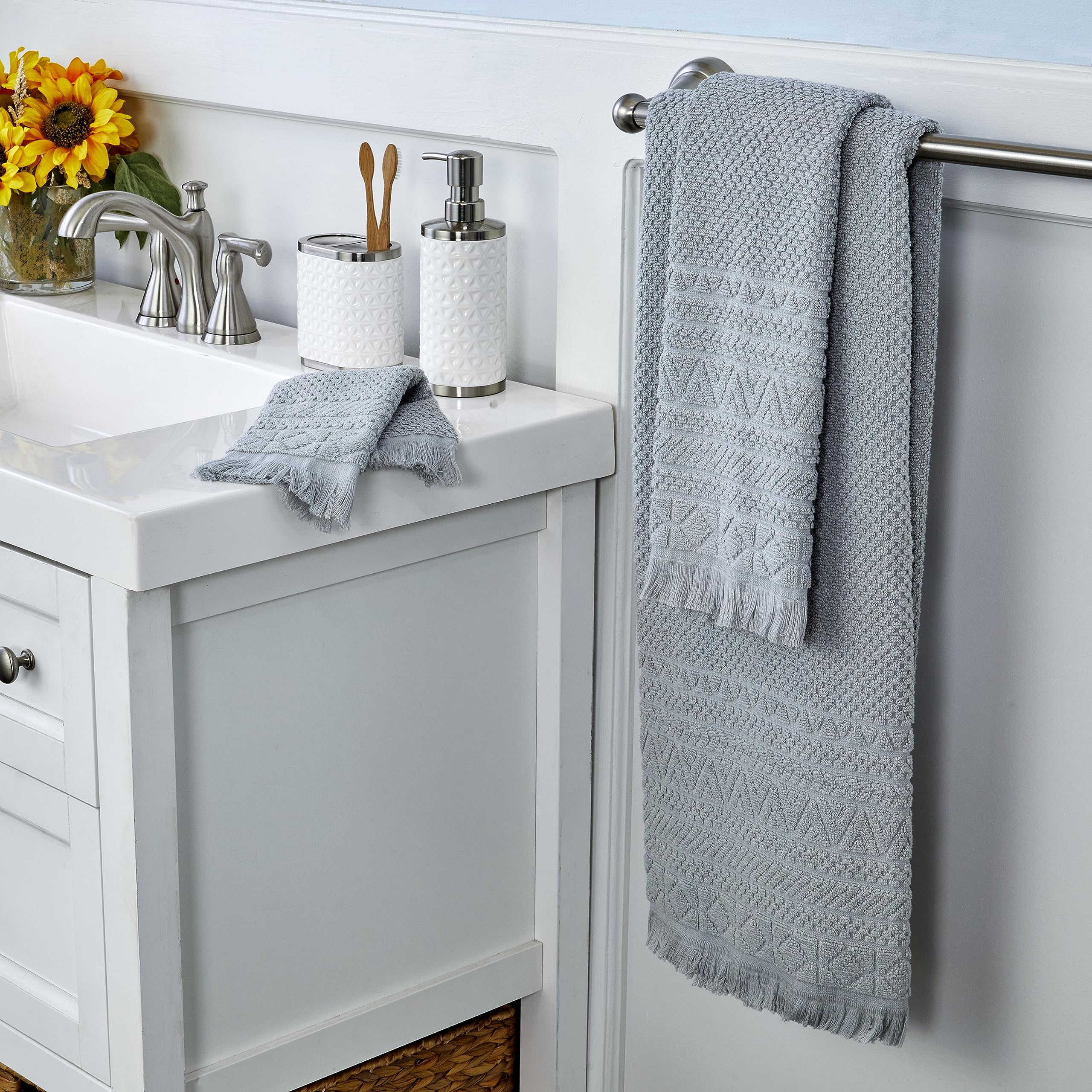 SKL Home Badetuch Mit Schneeflocken – Grau, 68,6 X 127 Cm | 100% Baumwolle, Winter-Stil