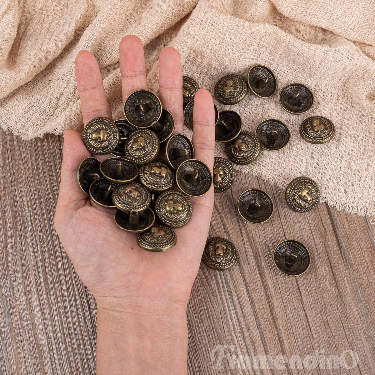 Framendino, 30 Pack 23mm Metal Lion Head Sewing Buttons Vintage Antique Bronze Button image 4
