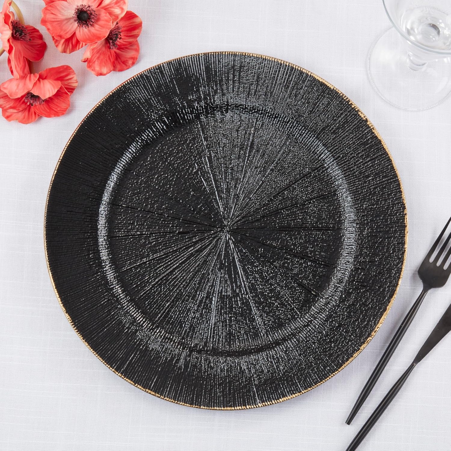 SARO LIFESTYLE Textured Decorative Charger Plates (Set of 4) – Round Table Chargers for Dining & Entertaining, 13"