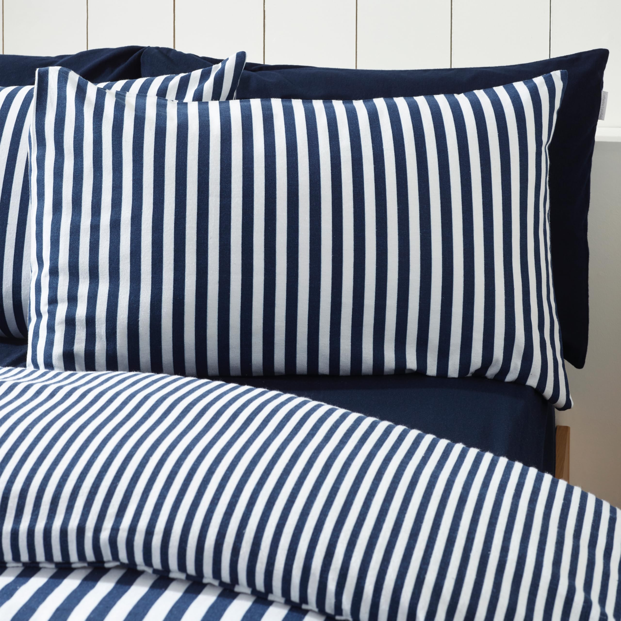 Catherine Lansfield Brushed Stripe Cotton Reversible Double Duvet Cover Set including Pillowcases Navy Blue - Image 3