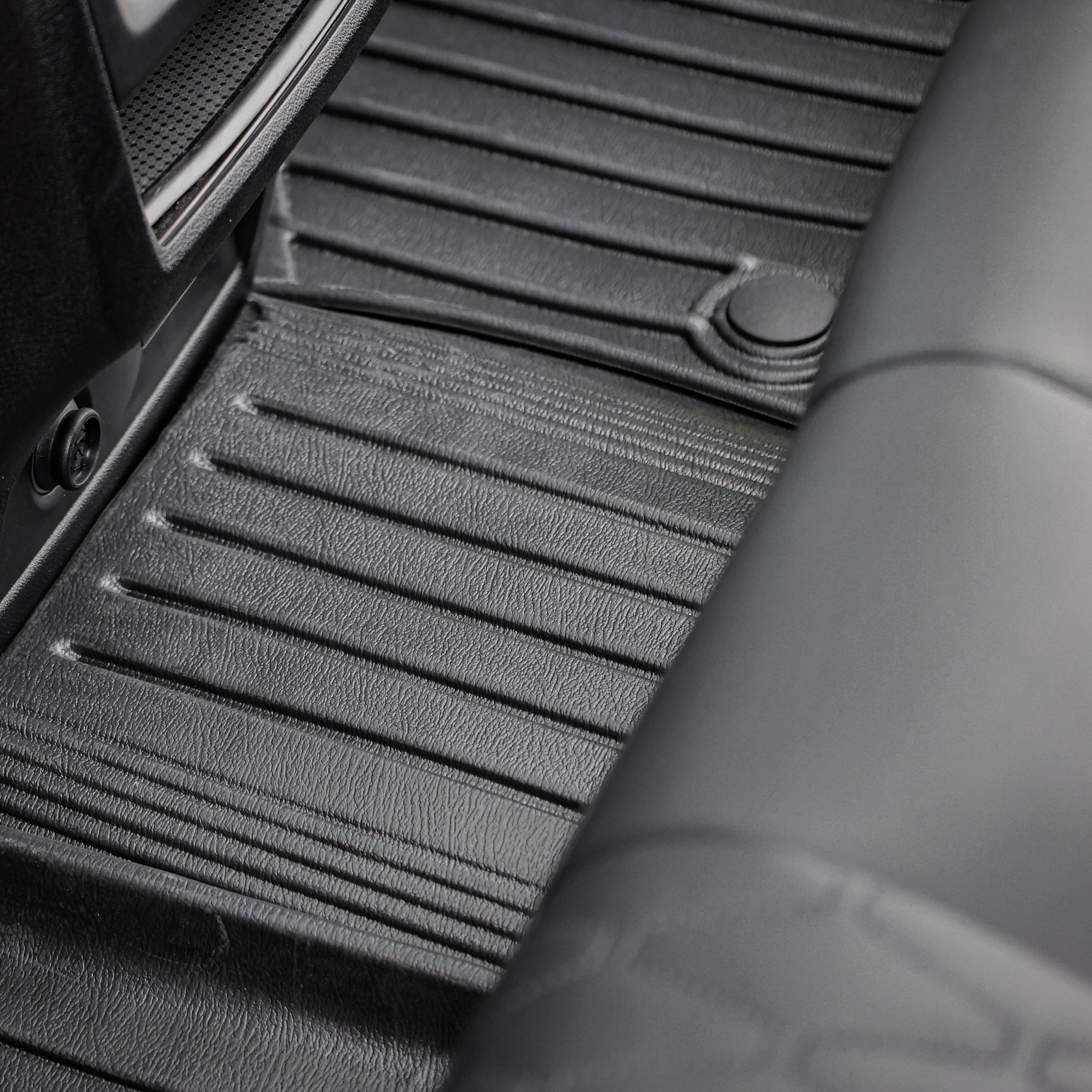 Gumowy zestaw dywaniki i mata pasujące do Nissan X-Trail IV T33 e-power (od 2021) gór=>