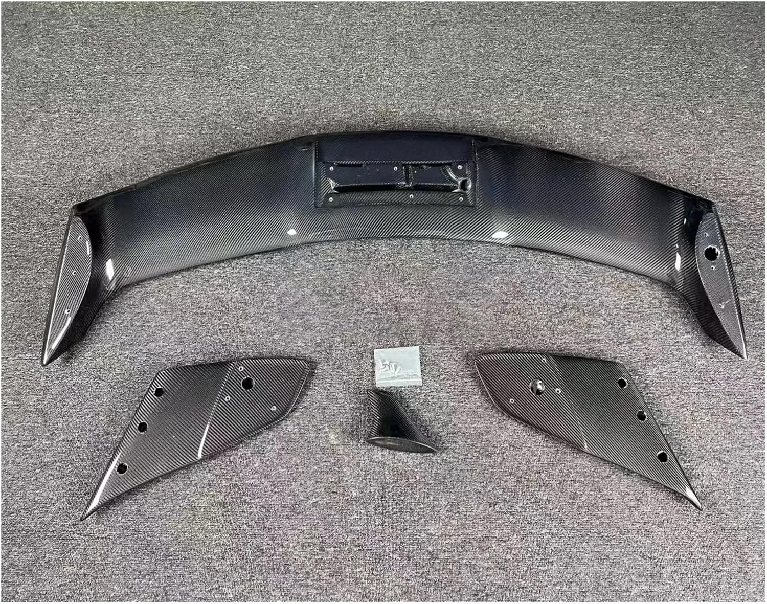 Compatible with Nissan GTR R35 Spoiler Real Carbon Fiber Rear Trunk Lip Wing Splitter 2008-2015 Trim Body Kit Car Accessories VRS Style(FRP Unpianted)
