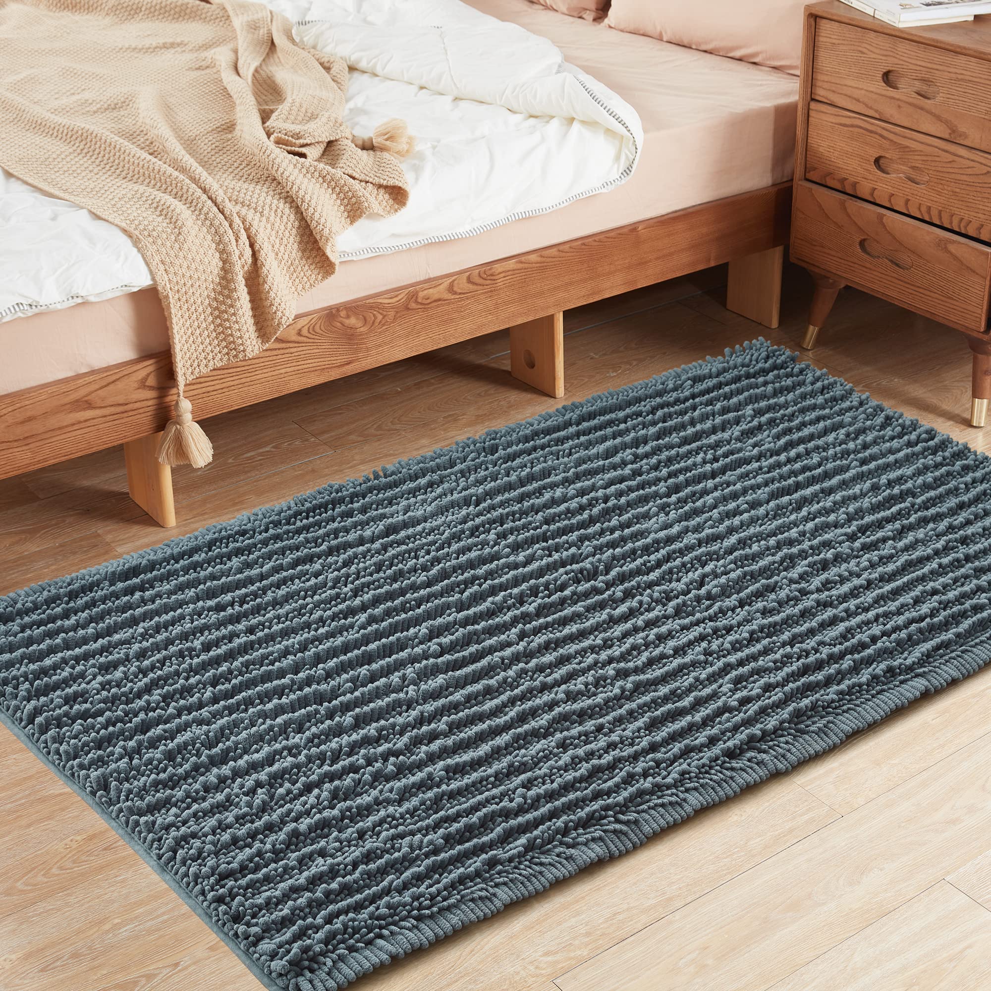 FLOLEOPA Soft Plush Microfiber Bathroom Rugs, Absorbent Bath Rugs Non Skid Machine Wash Dry Bath Mats for Tub,Shower and Bath Room Floor Mats (