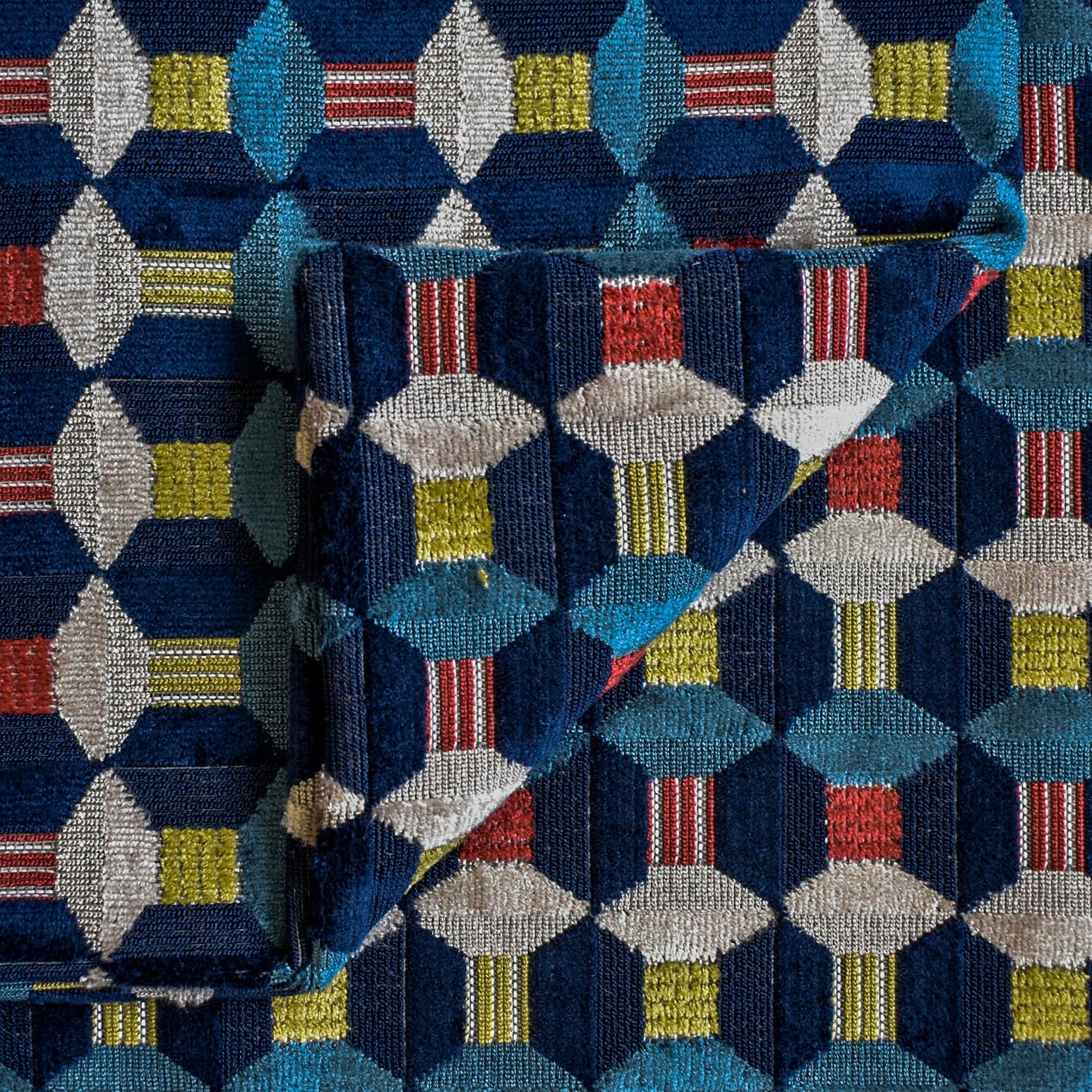 Tienda de tejidos directa Azul y rojo Terciopelo Jacquard Tela Por metro, 10 metros continuos 140 centímetros ancho Abstracto Azul Al por mayor Terciopelo Tapicería Tela para Cortinas