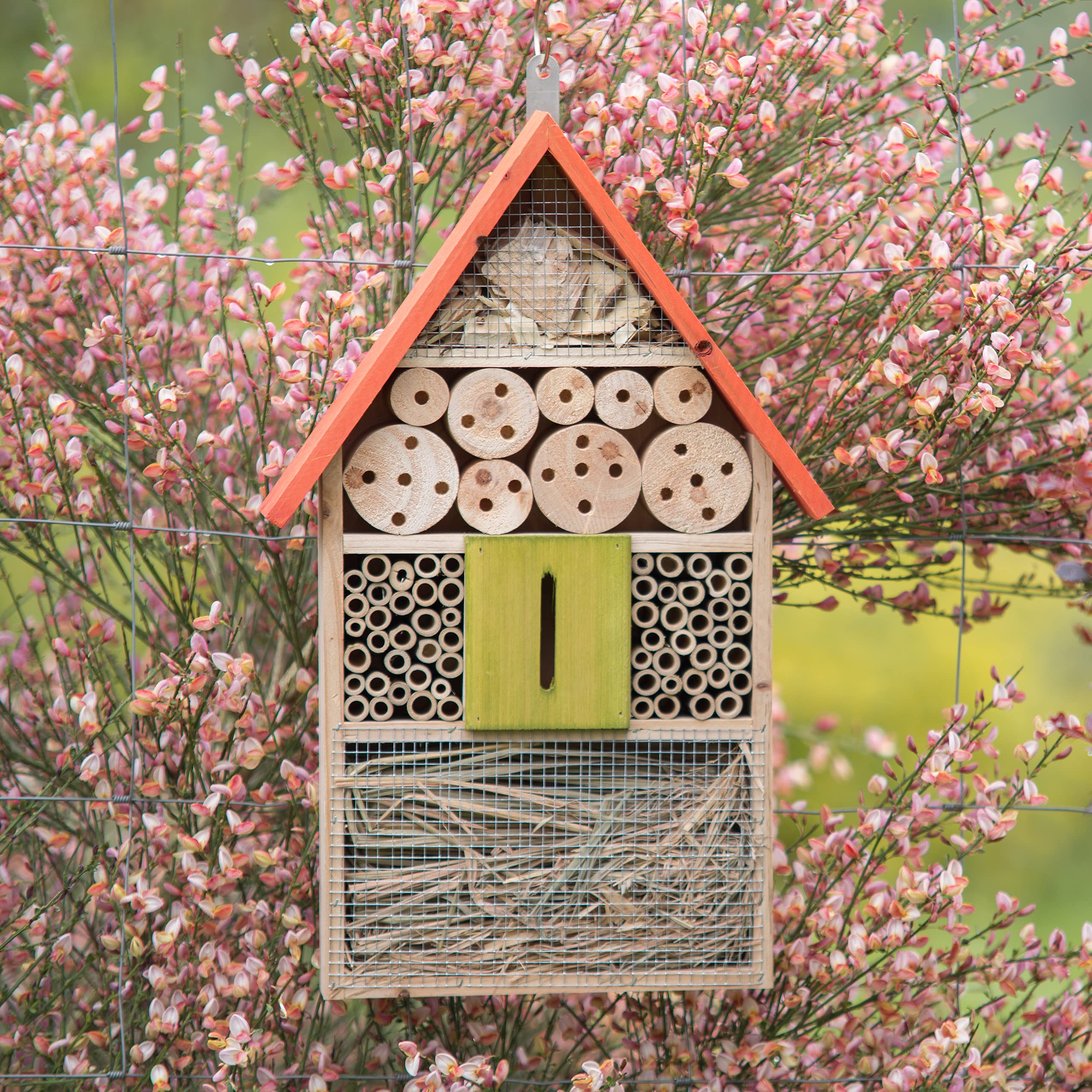 Relaxdays Insektenhotel für Schmetterlinge, Käfer, Bienenhaus zum Aufhängen, Balkon, HxBxT: 48,5 x 31 x 7 cm, Mehrfarbig