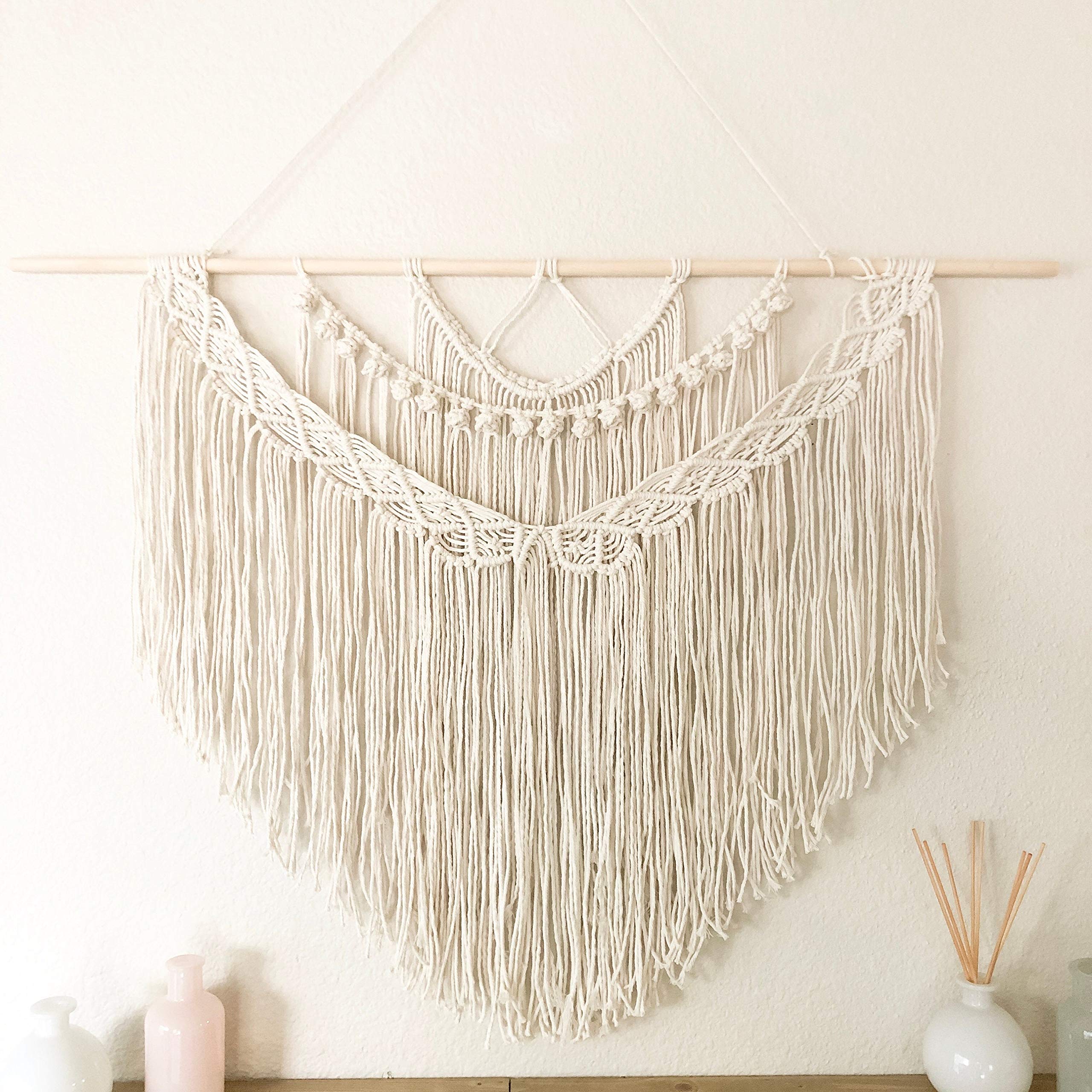 JKJND Gran Pared Colgante Macrame por Encima de la Cabecera Beige Macrame Tapiz Hecho a Mano Paredes Bohemias Decoración Boda Telón de Fondo, 90cm (Anchura) X 80cm (Longitud) (Beige)