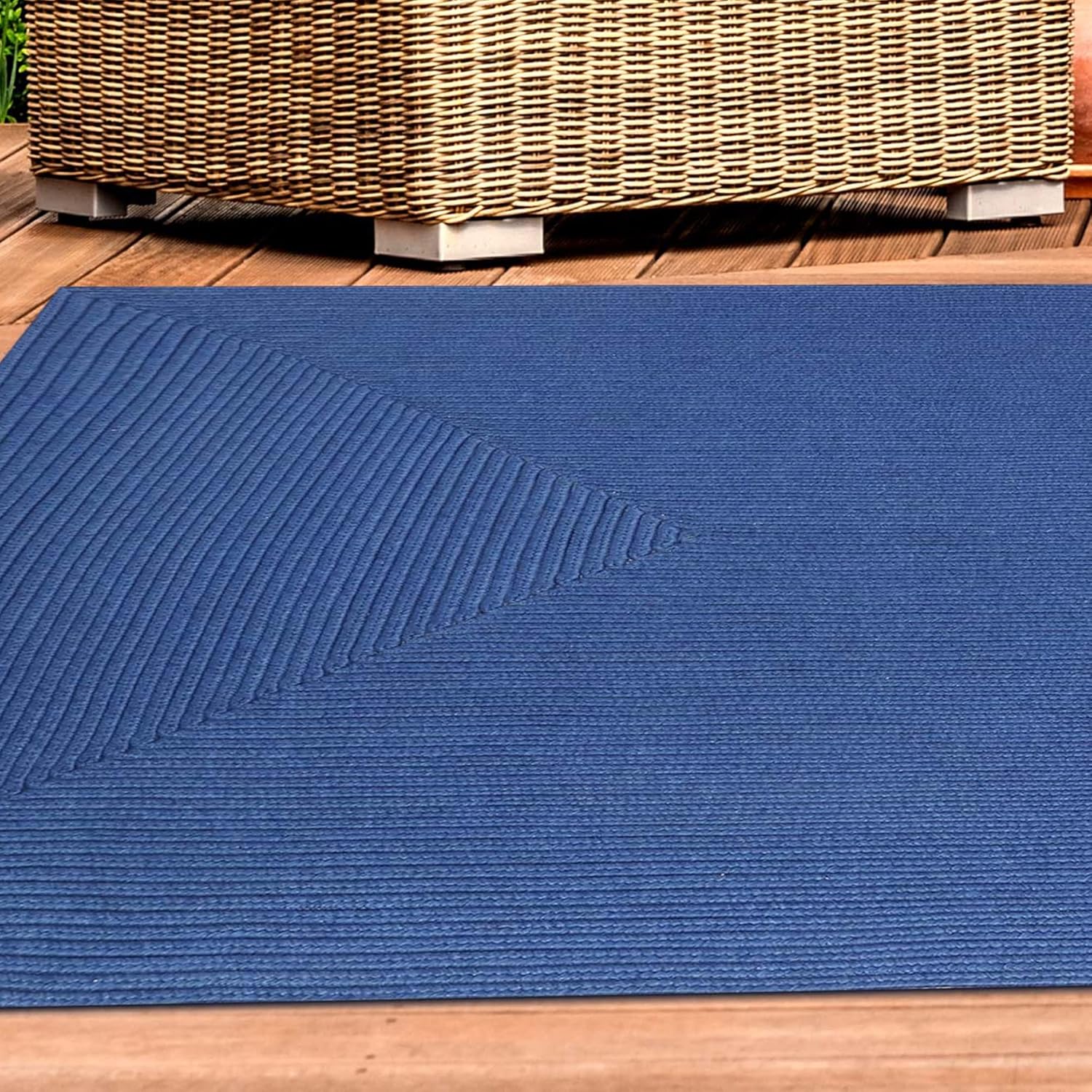 Superior Indoor/Outdoor Area Rug, Reversible Braided Floor Decor for Living Room, Kitchen, Patio, Front Porch, Modern Boho Farmhouse Rugs, Hardwood, Bedroom Accessories, 8' x 10', Denim Blue