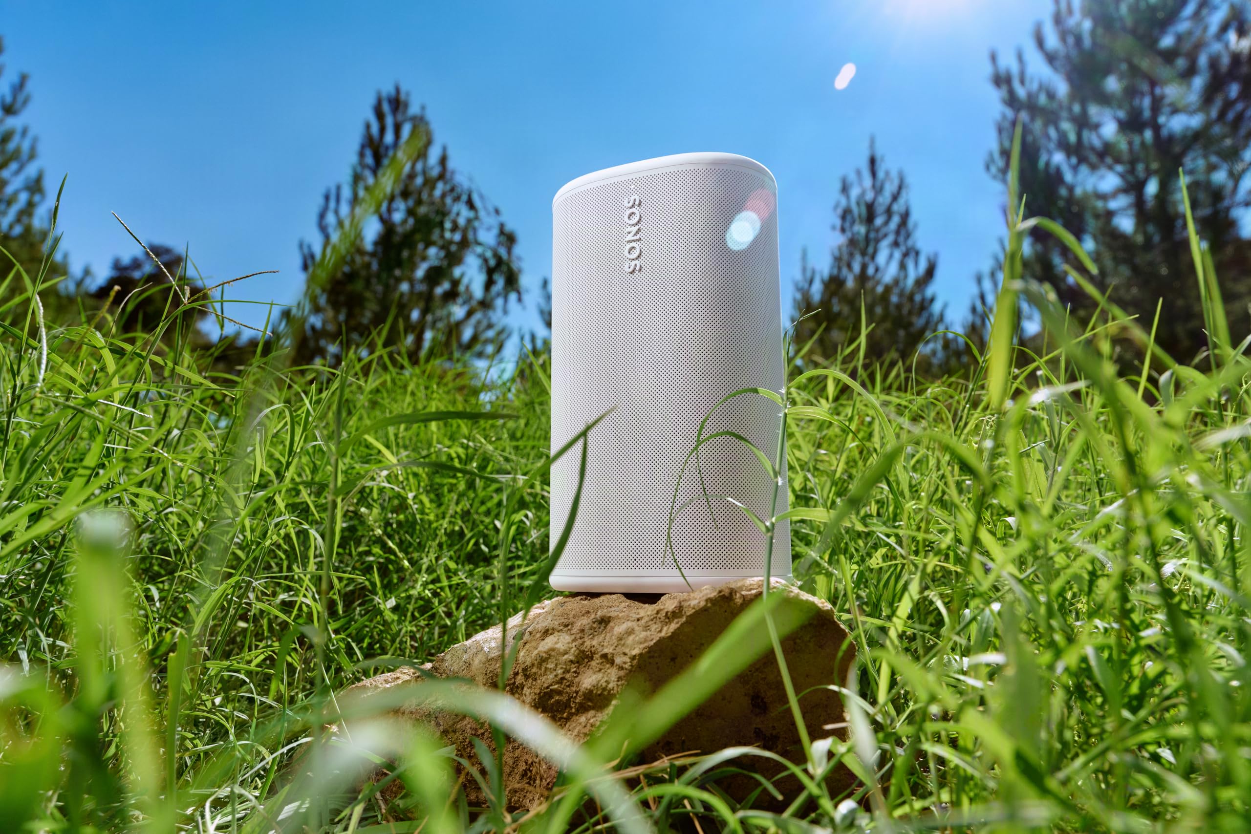 Sonos Play | Nouveauté | Puissant, Portable et prêt à Tout, Play Offre Un Son stéréo Exceptionnel et Une autonomie d'une journée entière, où Que Vous Soyez (Blanc)