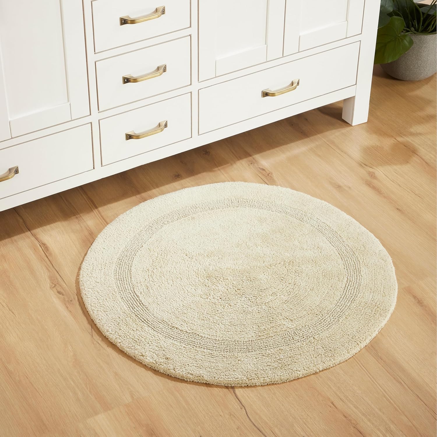 Better Trends Round Bathroom Rug Sand Reversible Super Soft, Luxury Cotton Rug Water Absorbent Machine Washable Bathmat for Decor Tub and Shower, Bathroom Floor, Door 30" Diameter Lux Collection Sand 2'6" (Round)