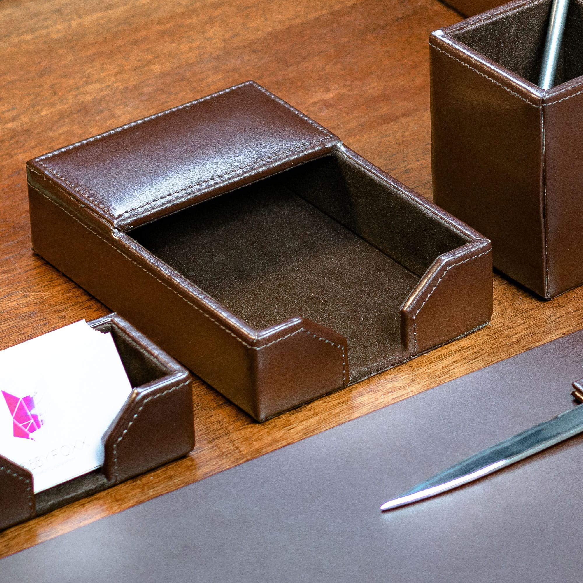Dacasso Dark Brown Bonded Leather Memo Holder, 4-Inch by 6-Inch