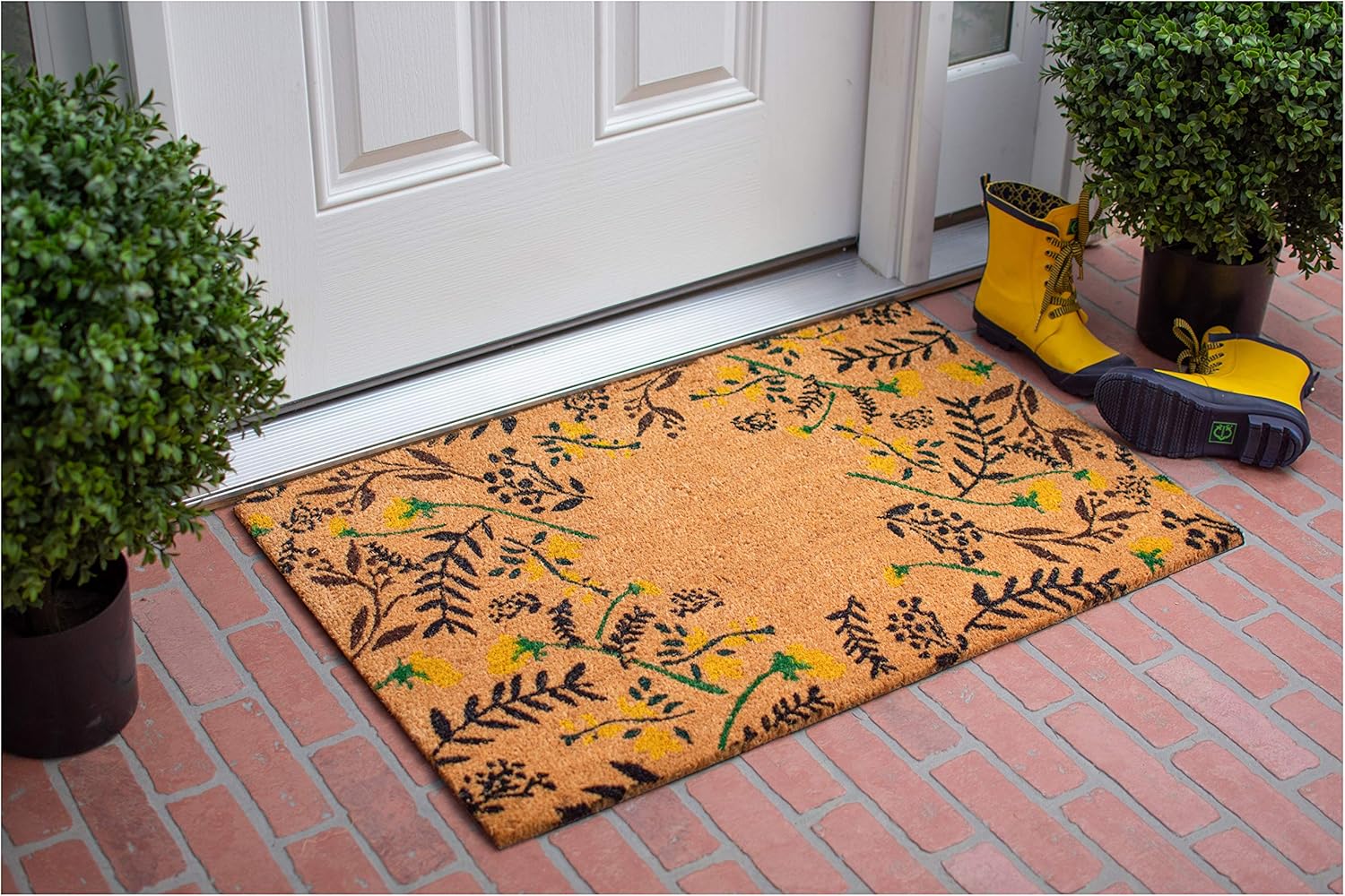 Calloway Mills AZ105082436Z Floral Monogram Doormat, 24" x 36", Multicolor (Letter Z)