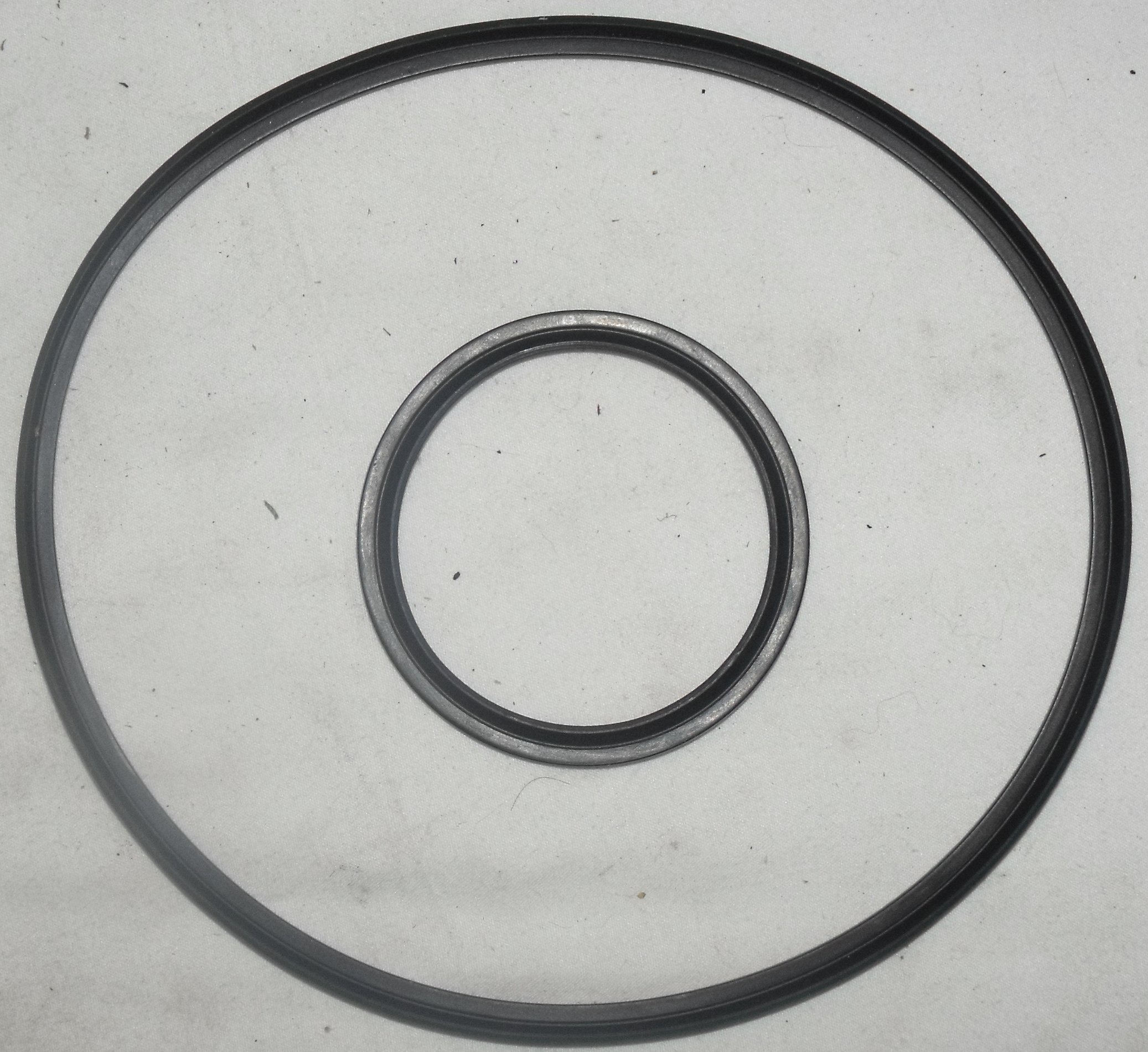 GM 700R4/4L60E Transmission Reverse Input Drum Piston Inner & Outer Lip Seal Kit 8642058/8663073