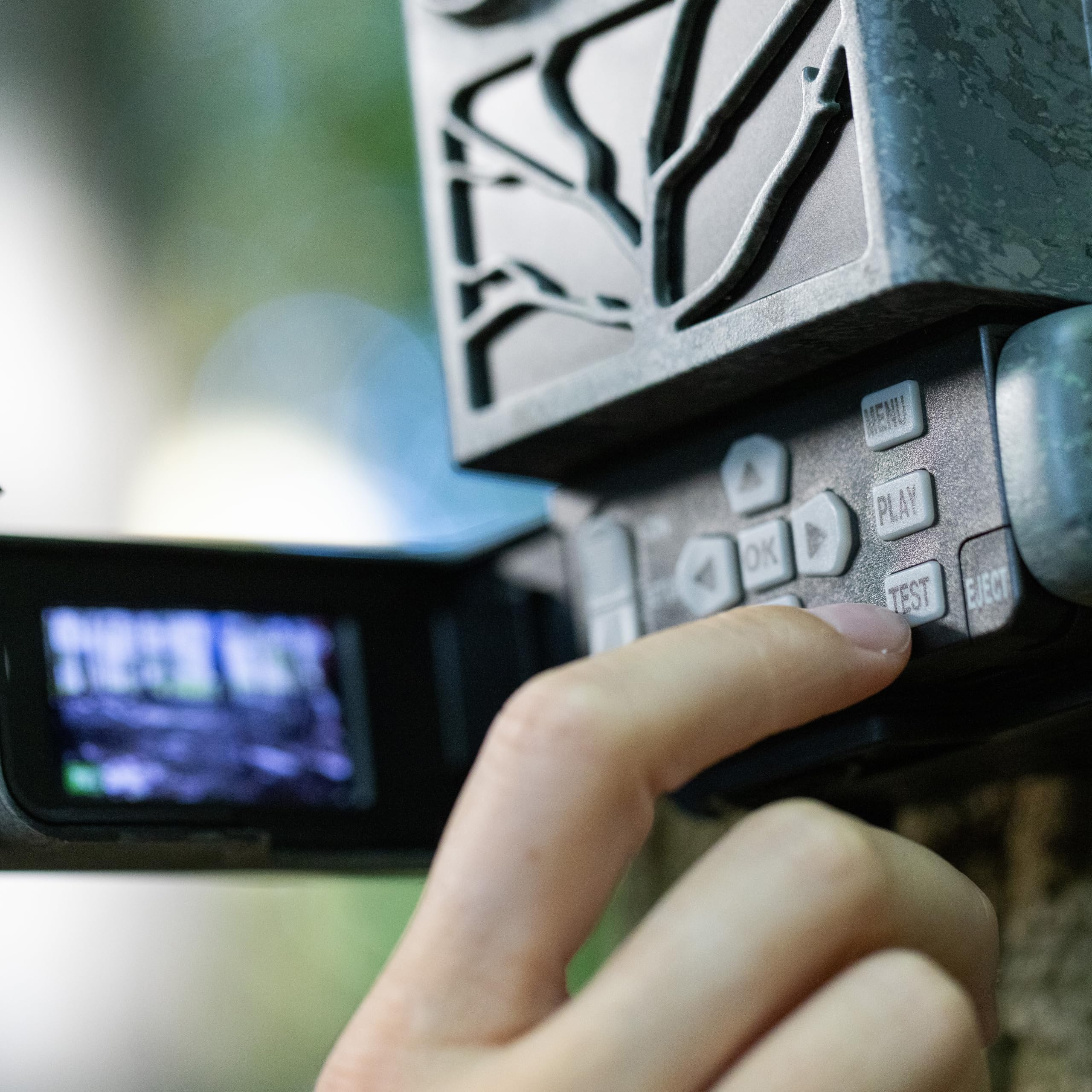 Zeiss Secacam 3 + Power Pack - Wildkamera mit Handyübertragung App mit SIM Karte mit Bewegungsmelder Nachtsicht Überwachungskamera IP66