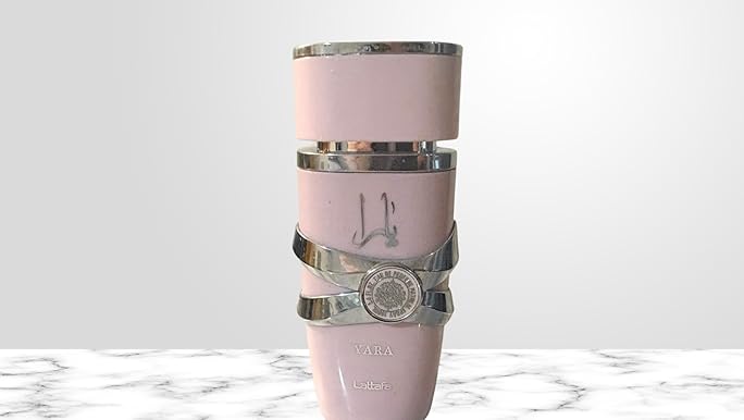 YARA ピンク香水 メタリックバンド付き Amazon.com : Yara Pink Eau De Parfum 100ml (3.4 fl oz) for