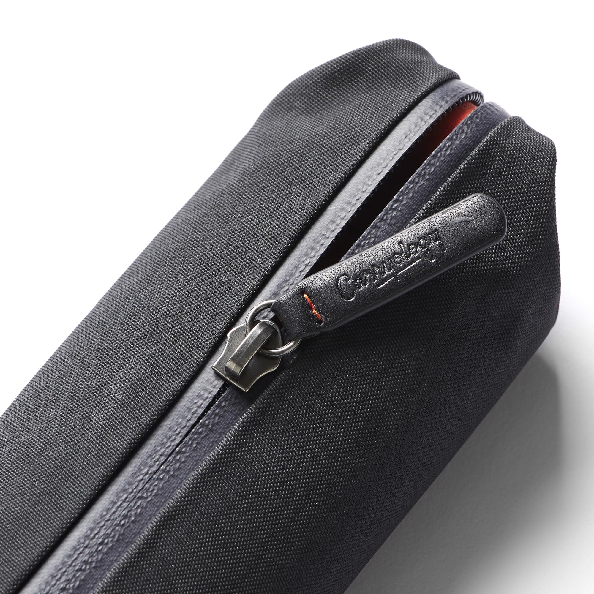 Bellroy Pencil Case – Carryology Essentials Edition (Accessoire für Kabel, Schreibwaren und persönliche Gegenstände) - BlackAsh