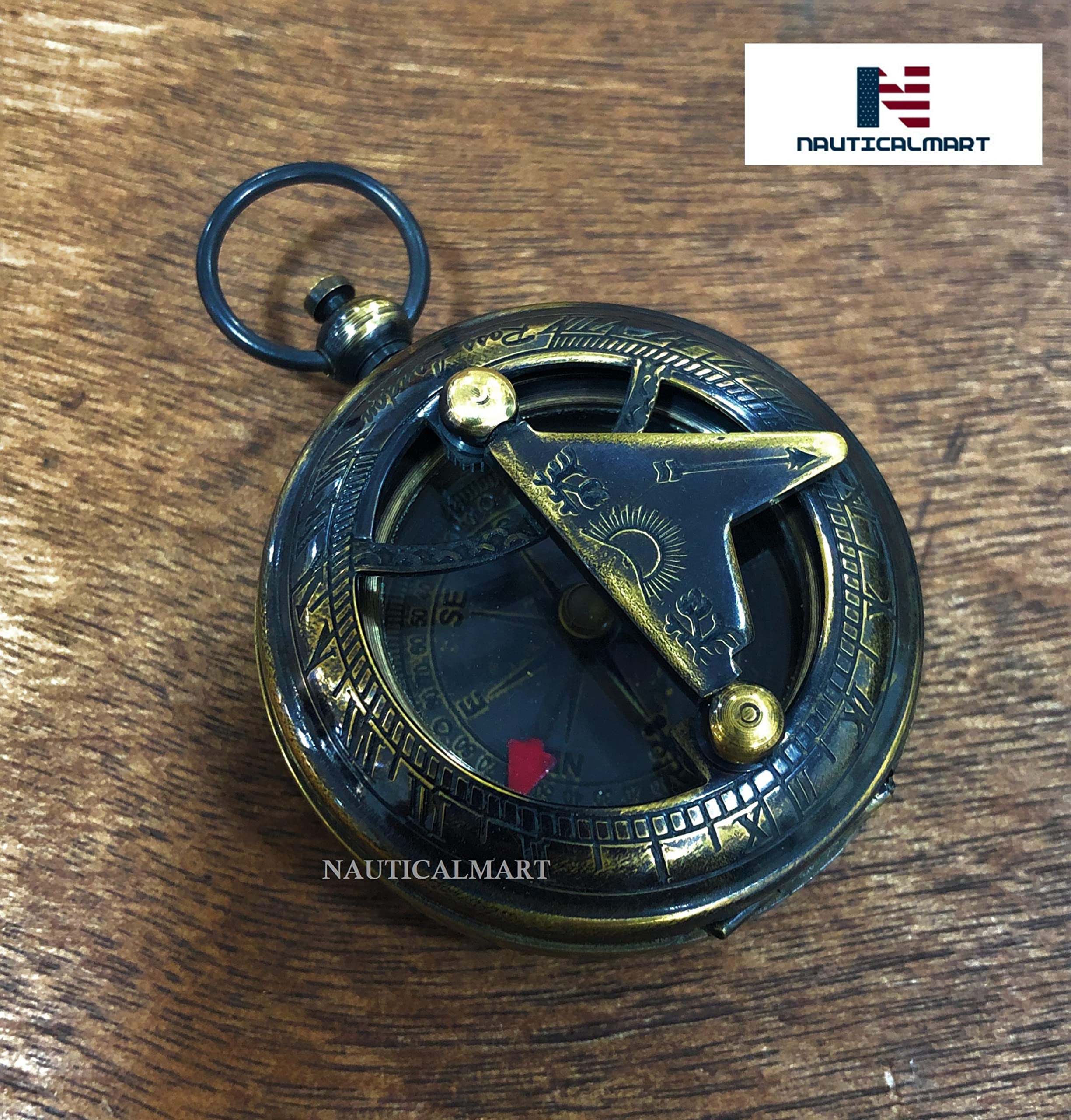 Nauticalmart - Brújula de latón con botón de presión, Antique