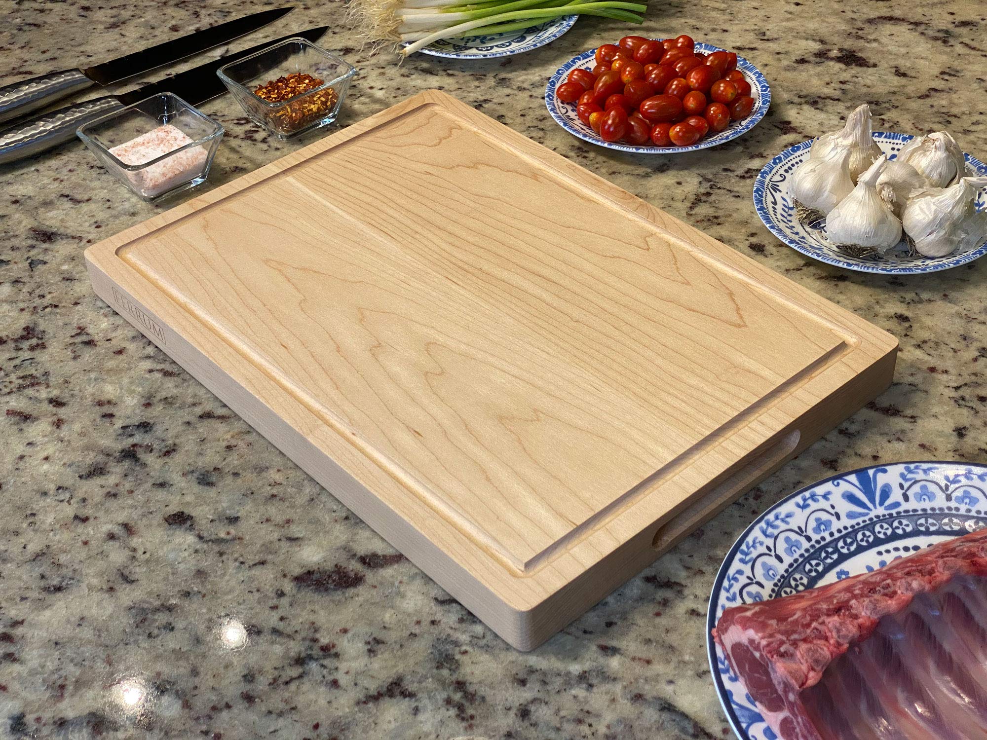 Amazon | フェラム製木製まな板 メープル 17x12x1.25インチ