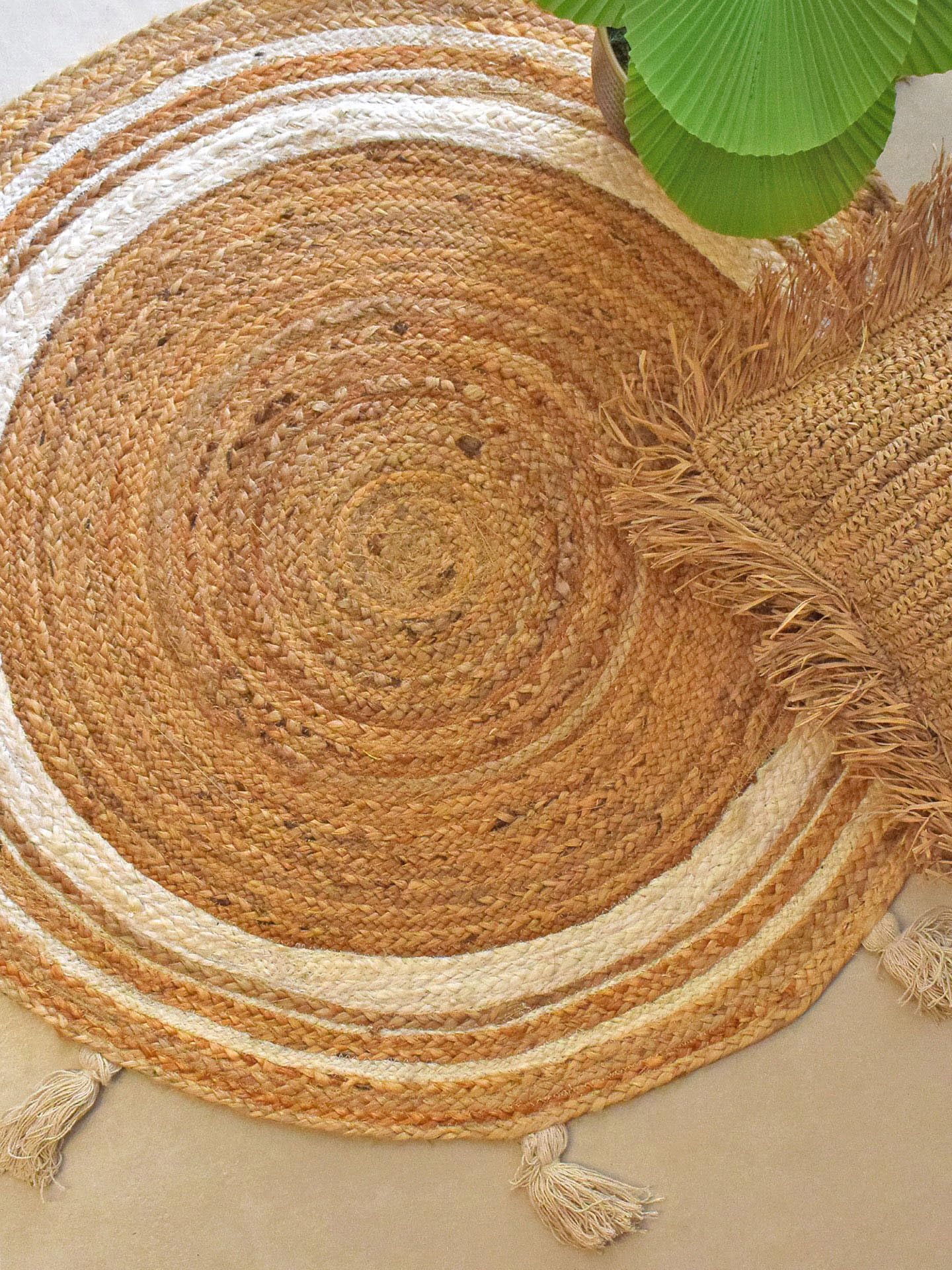 Habere India-All the Cultures Fabricating India Jute Carpet for Living Room | Round Floor Mats | Rugs for Living Room | Jute Centre Table Carpet with Pompoms -Round (White - 4ft)