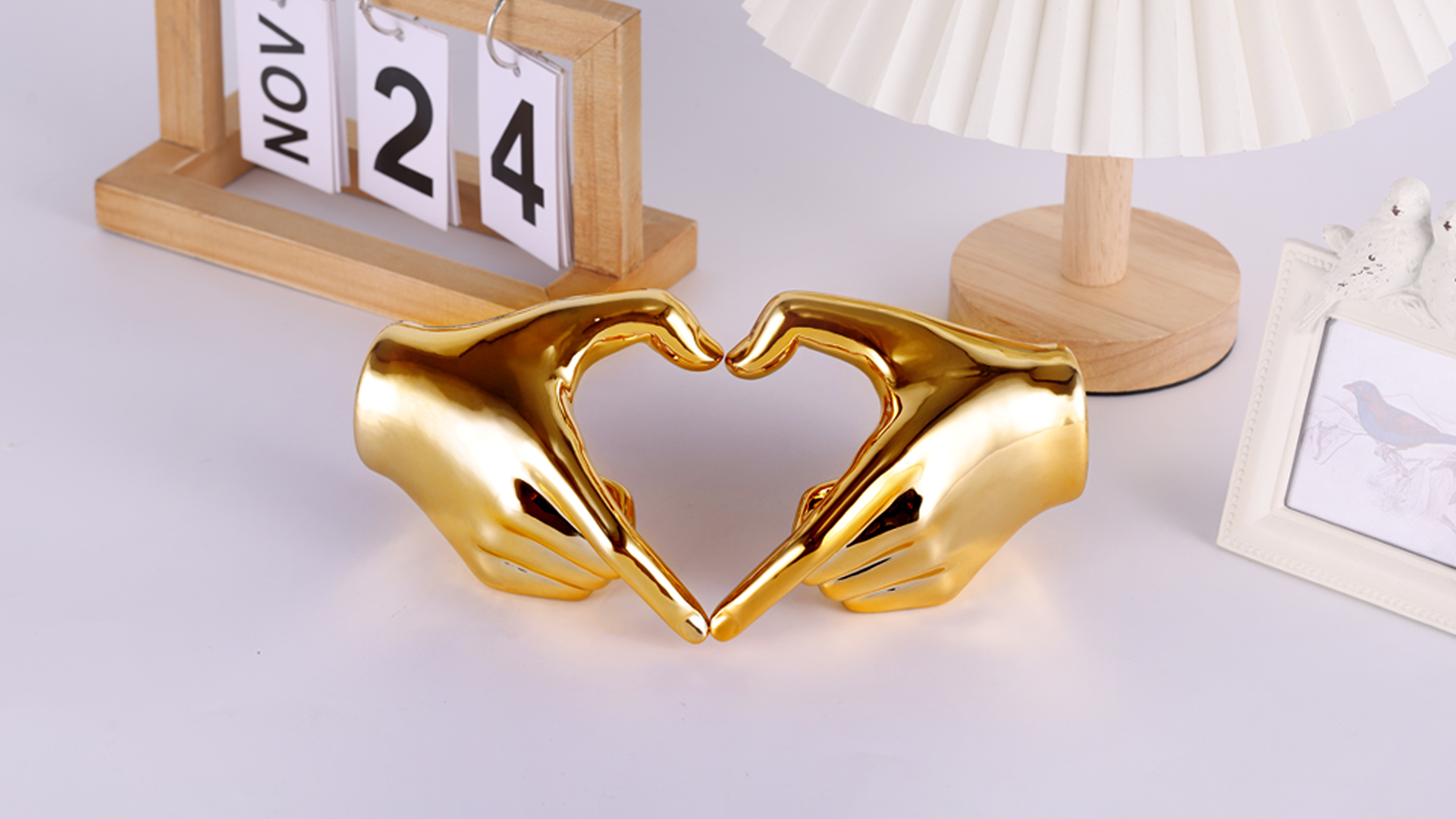 【美品】KARE DESIGN オブジェ LOVE GOLD Amazon.com: XMGZQ Gold Heart Hands Sculpture,Love Finger Statue