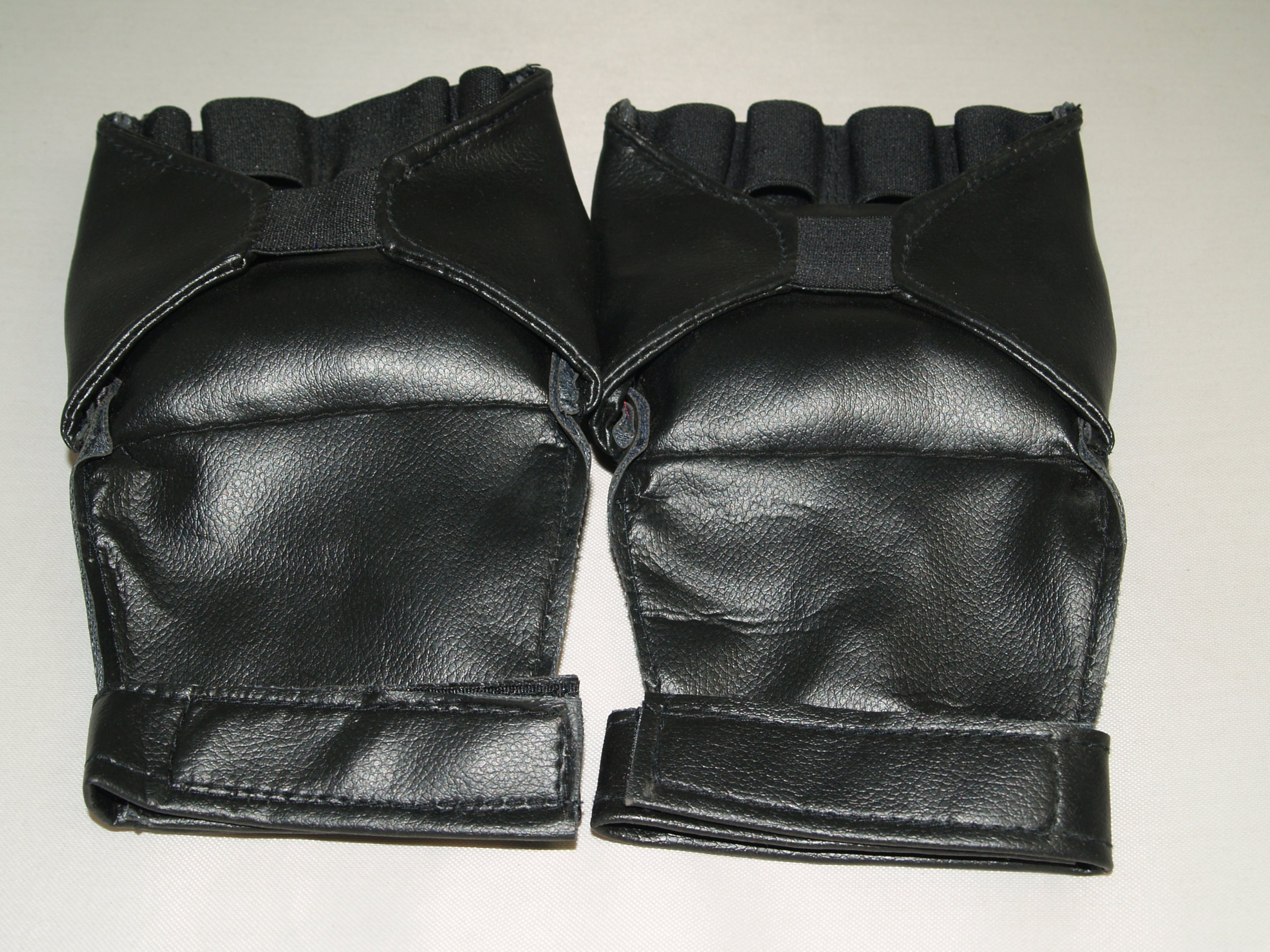 Fingerless Mixed Martial Arts Grappling Gloves - Black L