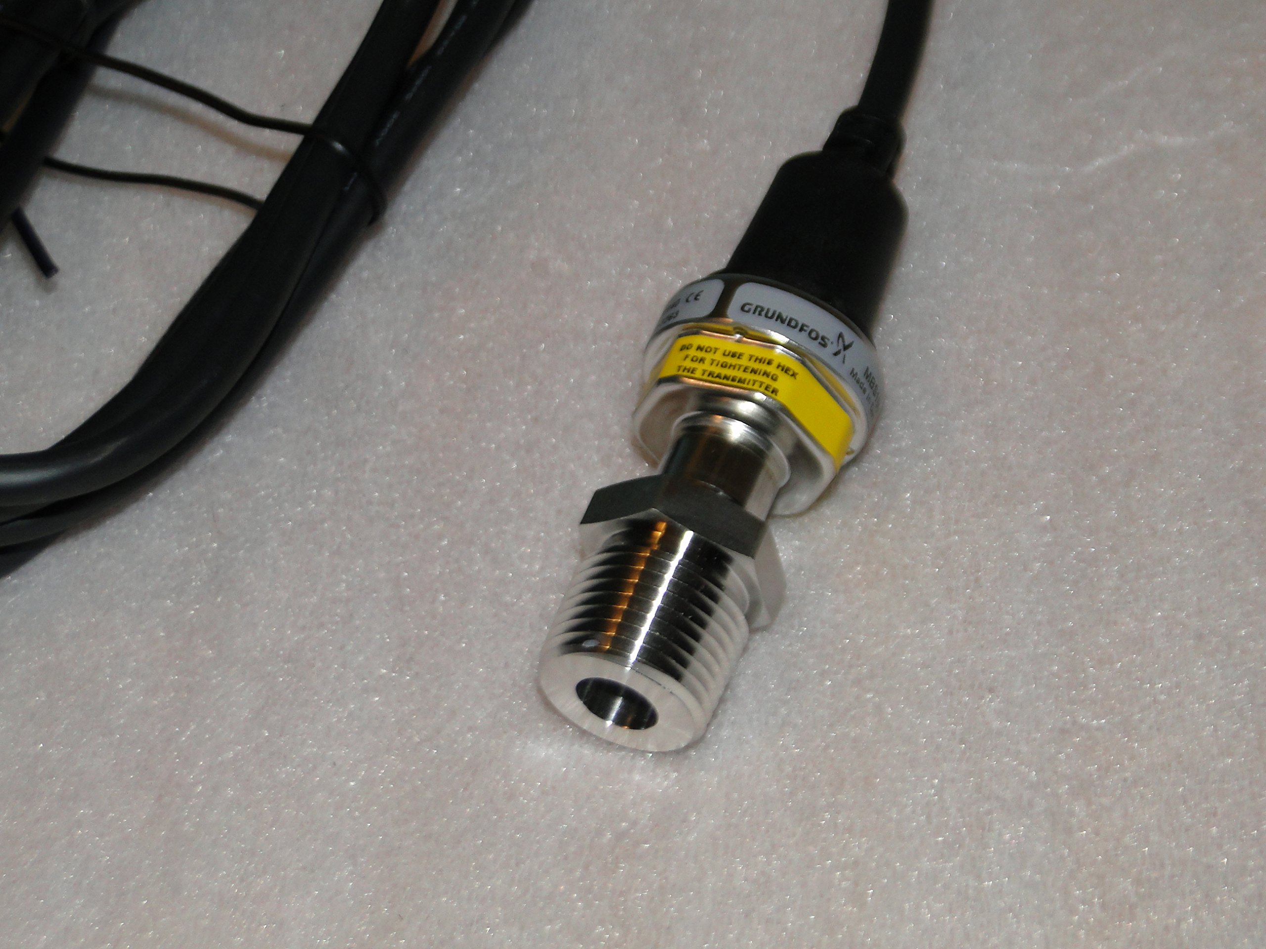 GRUNDFOS VERSION 7 and older Pressure Transducer SQE SmartFlo CU301 CU321 MBS1900-98393361