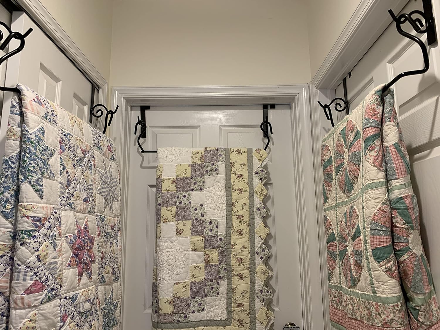 The Quilt Keeper by Things Made Easy, 28.5"