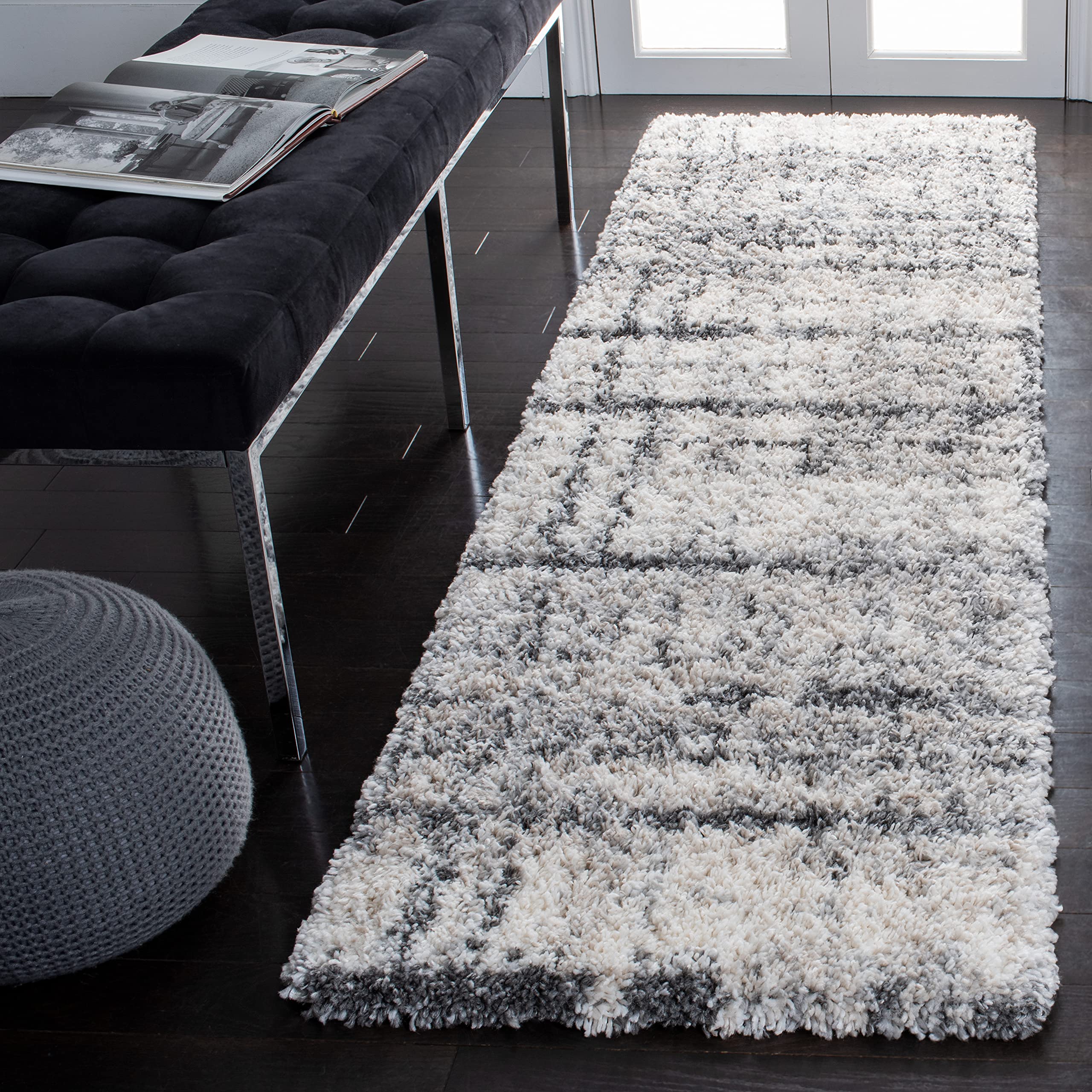 SAFAVIEH Fontana Shag Collection Runner Rug - 2'3