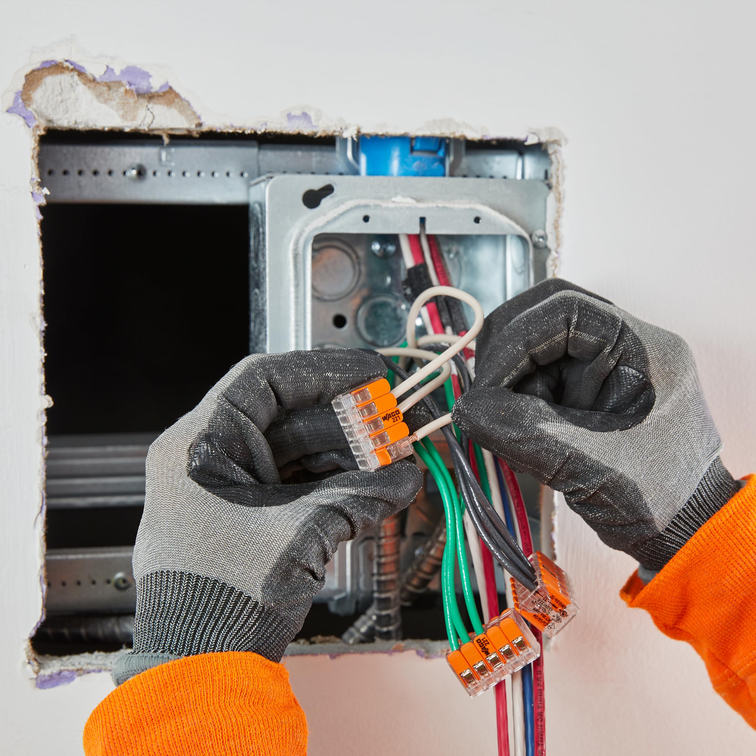 WAGO Lever-Nuts: Tool-Free Electrical Connectors -6 WAGO Lever-Nuts: Tool-Free Electrical Connectors -6