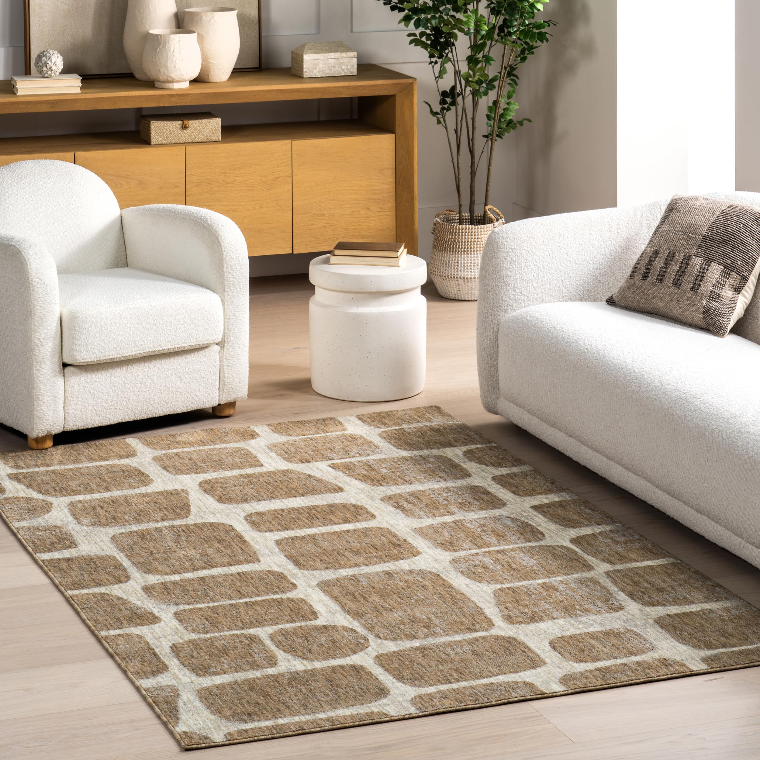 Tapis de couloir géométrique pour protéger le sol et embellir l'entrée du salon