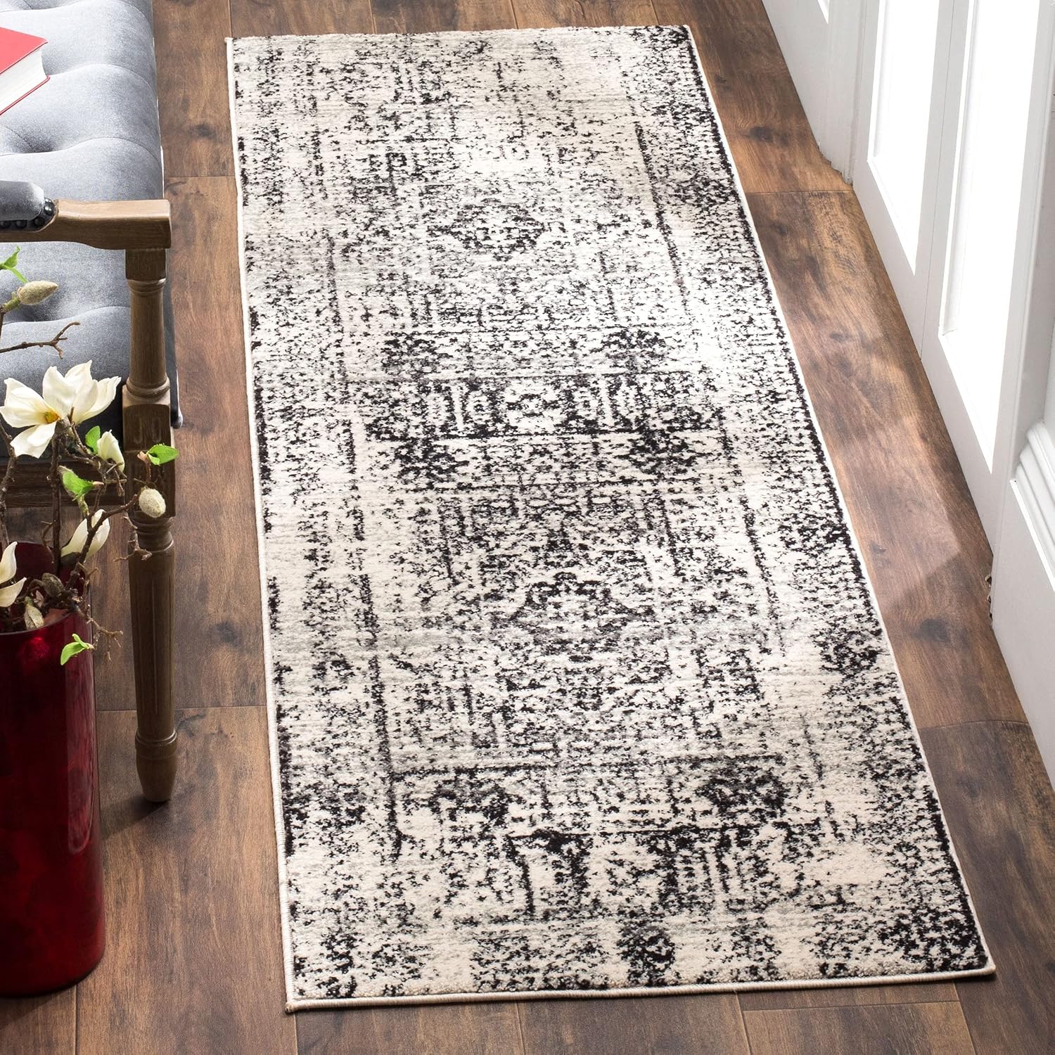 SAFAVIEH Evoke Collection Runner Rug - 2'2" x 7', Ivory & Black, Oriental Medallion Distressed Design, Non-Shedding & Easy Care, Ideal for High Traffic Areas in Living Room, Bedroom (EVK260T)