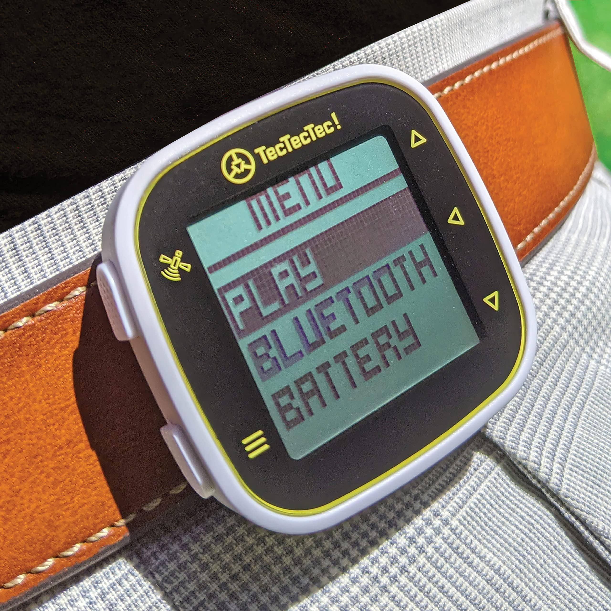 TecTecTecTec ULT-G Orologio da golf GPS portatile ultra leggero con batteria ricaricabile e display LCD, precaricato con 38 K in tutto il mondo, leggero, semplice, facile da usare per uomini e donne