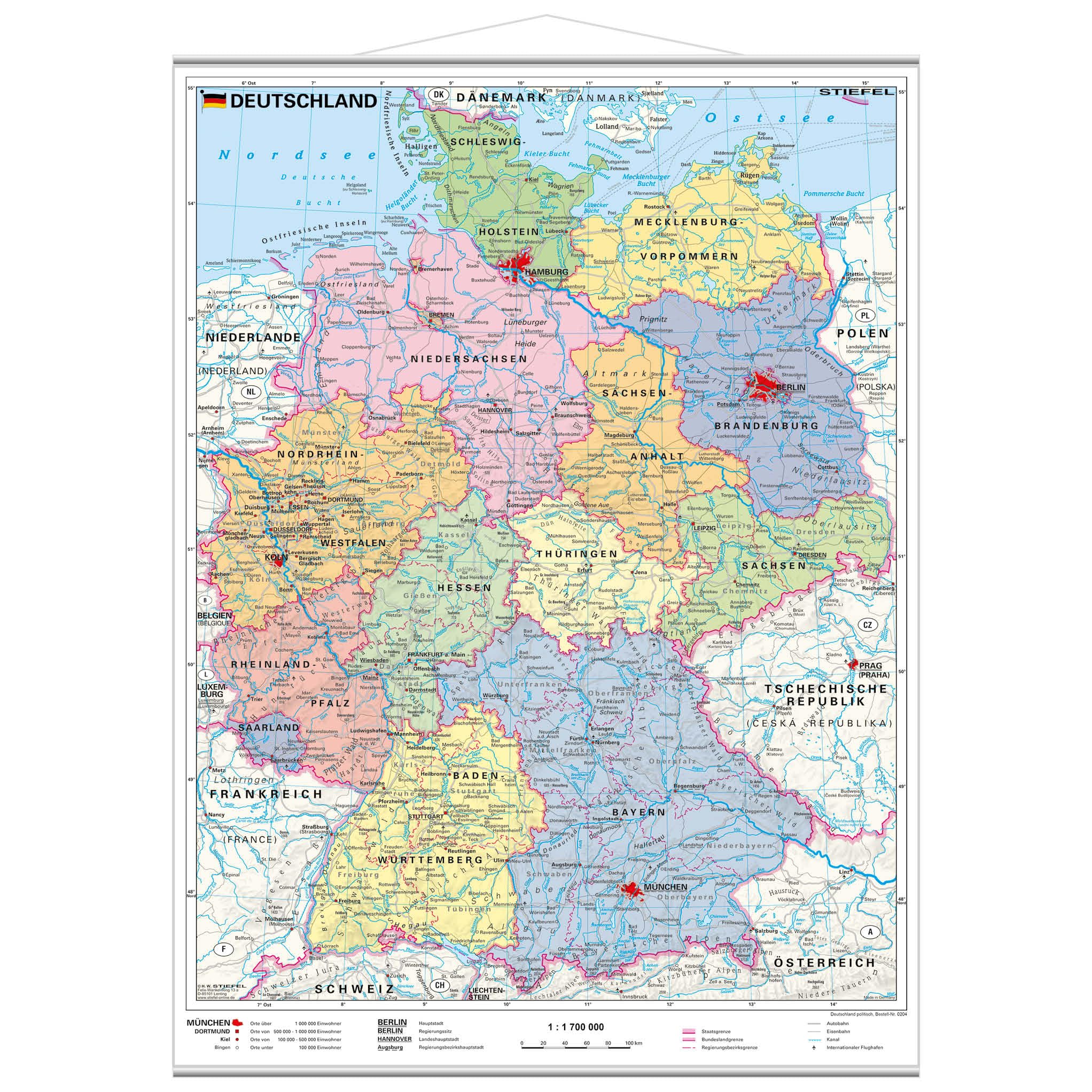 Deutschland politisch. Wandkarte mit Metallleiste