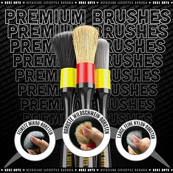 Koch Chemie Multi Interior Cleaner 750 ml Car Cleaning Set + 3 x Detailing Brushes + Microfiber Cloth + Microfiber Pad Efficient Cleaning of Upholstery Textile Plastic