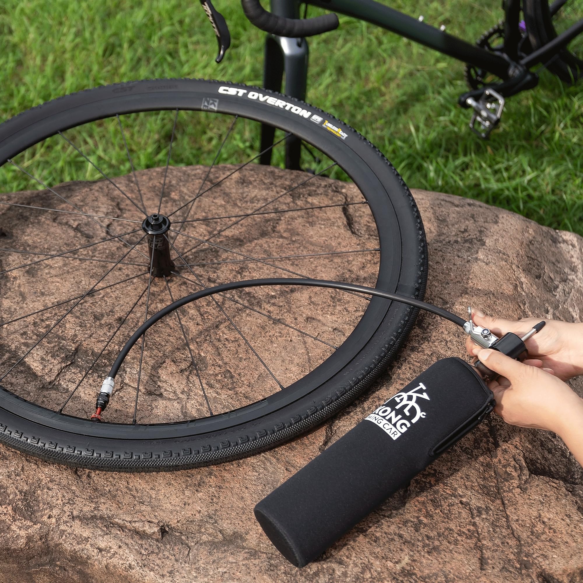 Tire Booster per pneumatici Tubeless – Gonfiatore per pneumatici senza camera d'aria compatibile con valvole Presta, Leggero & Maneggevole – Usabile in officina e in mobilità(160psi)