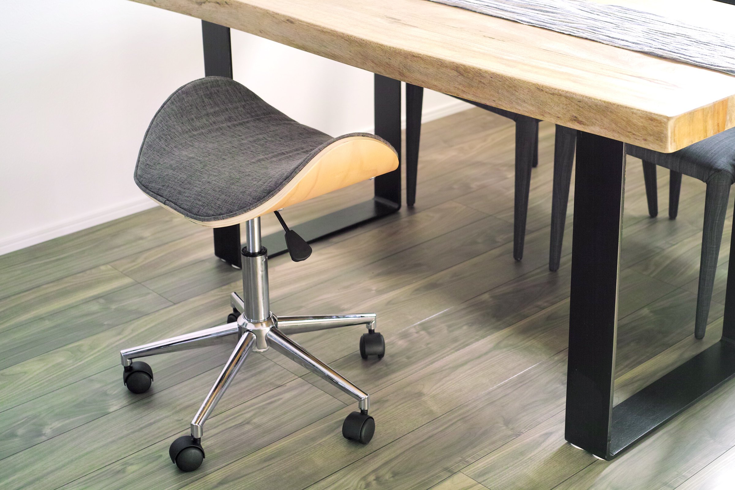 North Orangeスツール チェア Amazon｜North Orange 木製 スツール 完成品 MILKER's chair No