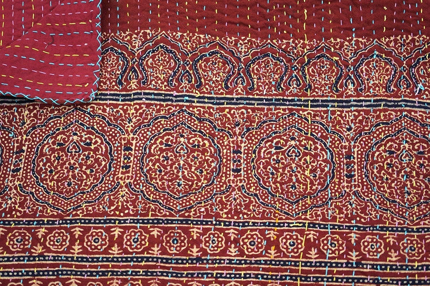 Indian Quilt Kantha Throw Ralli Gudri, Handmade Kantha Print Ajrakh Kantha Quilt Indian Throw Bedding, Applique Kantha Quilt, Cotton Indian Sari Quilted, Reversible Bedcover Quilt