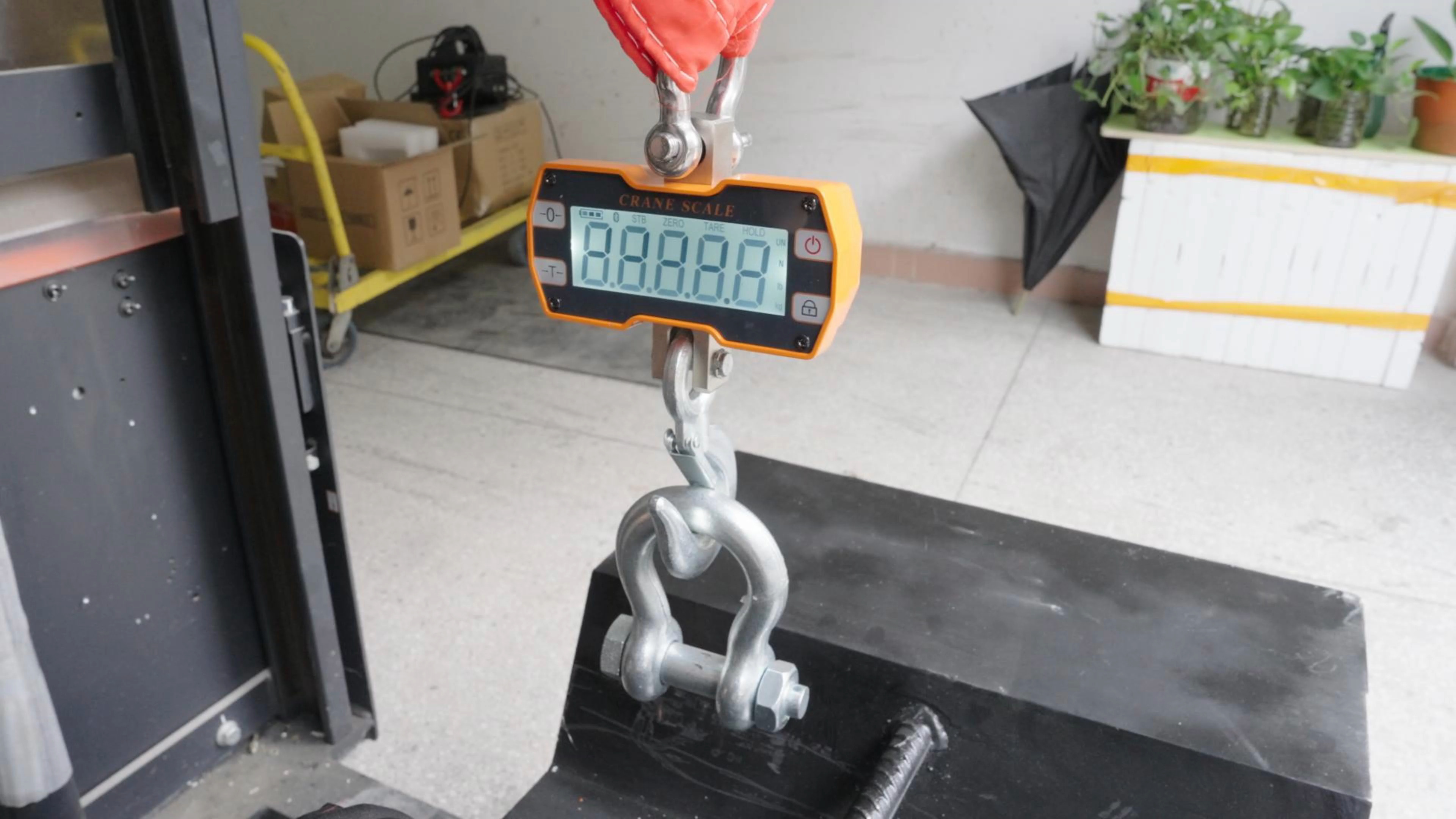 Smart Scale 2000kg/4000lbs Industrial , Aluminum Alloy Hanging Scale W/Remote Control, Rechargeable Industrial W/Large LED Crane Scale Smart Scale 2000kg/4000lbs Industrial , Aluminum Alloy Hanging Scale W/Remote Control, Rechargeable Industrial W/Large LED Crane Scale