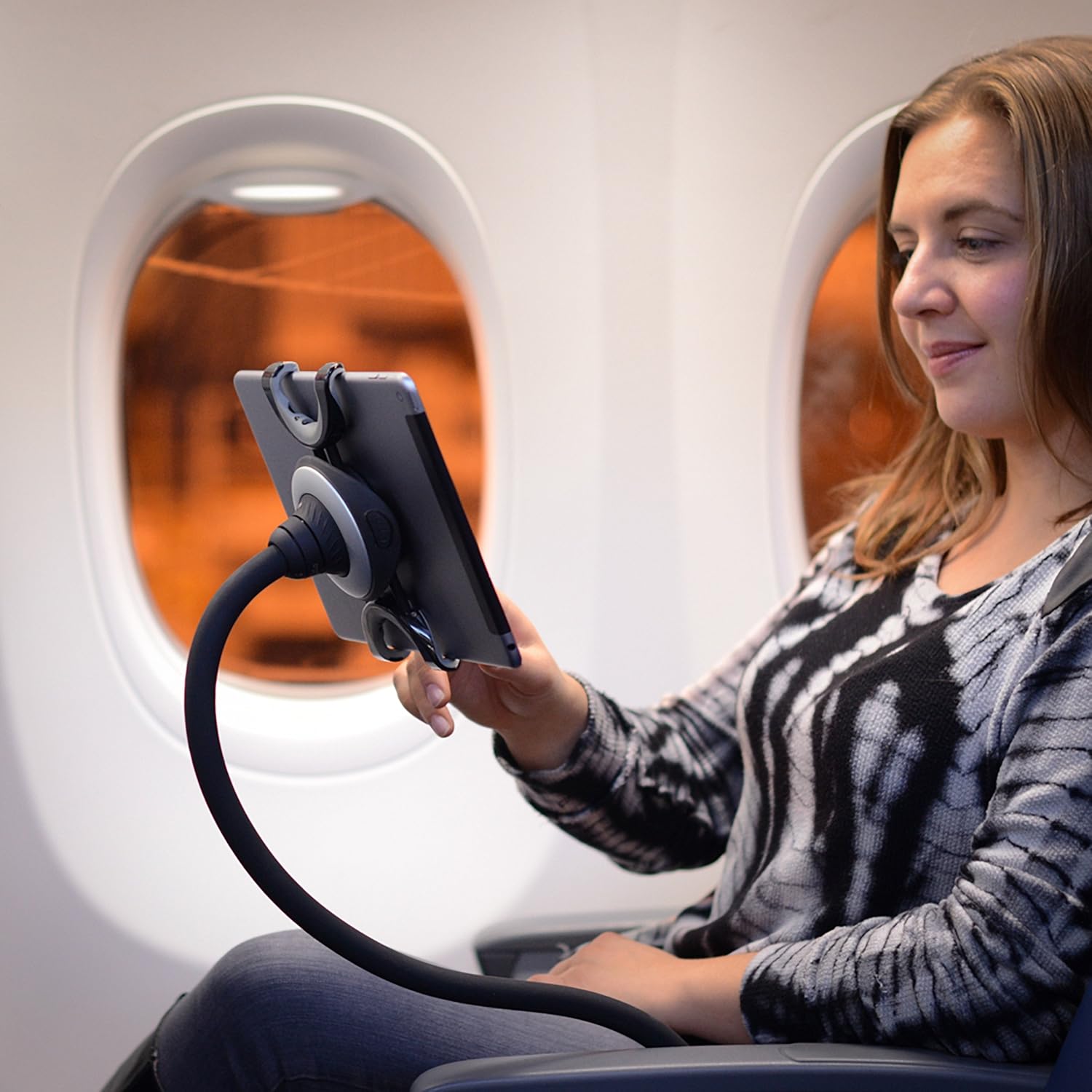 Crаzу Clеаrаnсе Octa Spider Monkey - Secure Height Adjustable Stand for iPad, Galaxy, Surface and All Tablets for Desk, Bed, Car, Couch 🛒 Crаzу Dеаlѕ Octa Spider Monkey - Secure Height Adjustable Stand for iPad, Galaxy, Surface and All Tablets for Desk, Bed, Car, Couch