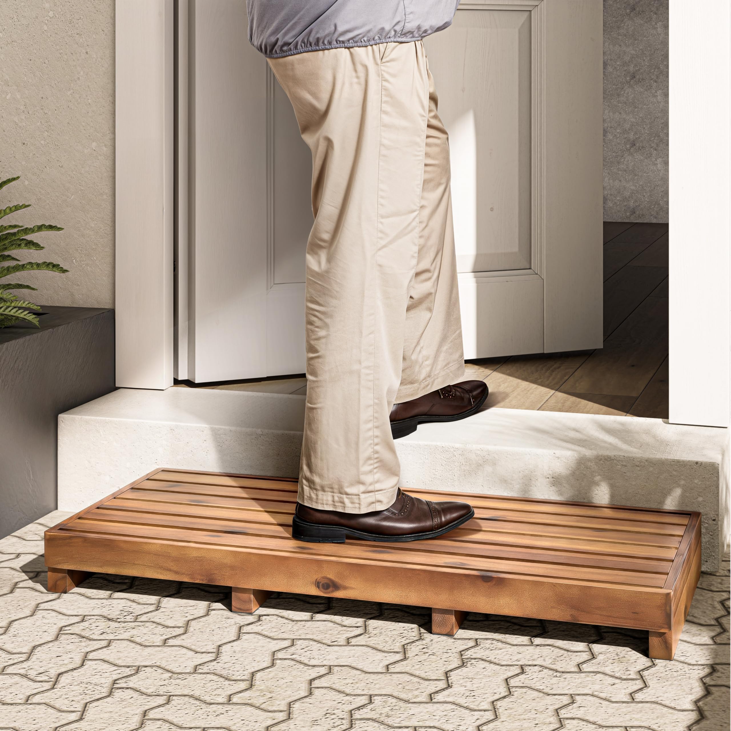 Taburete elevador Tinamo de madera de acacia extragrande para ancianos STT02
